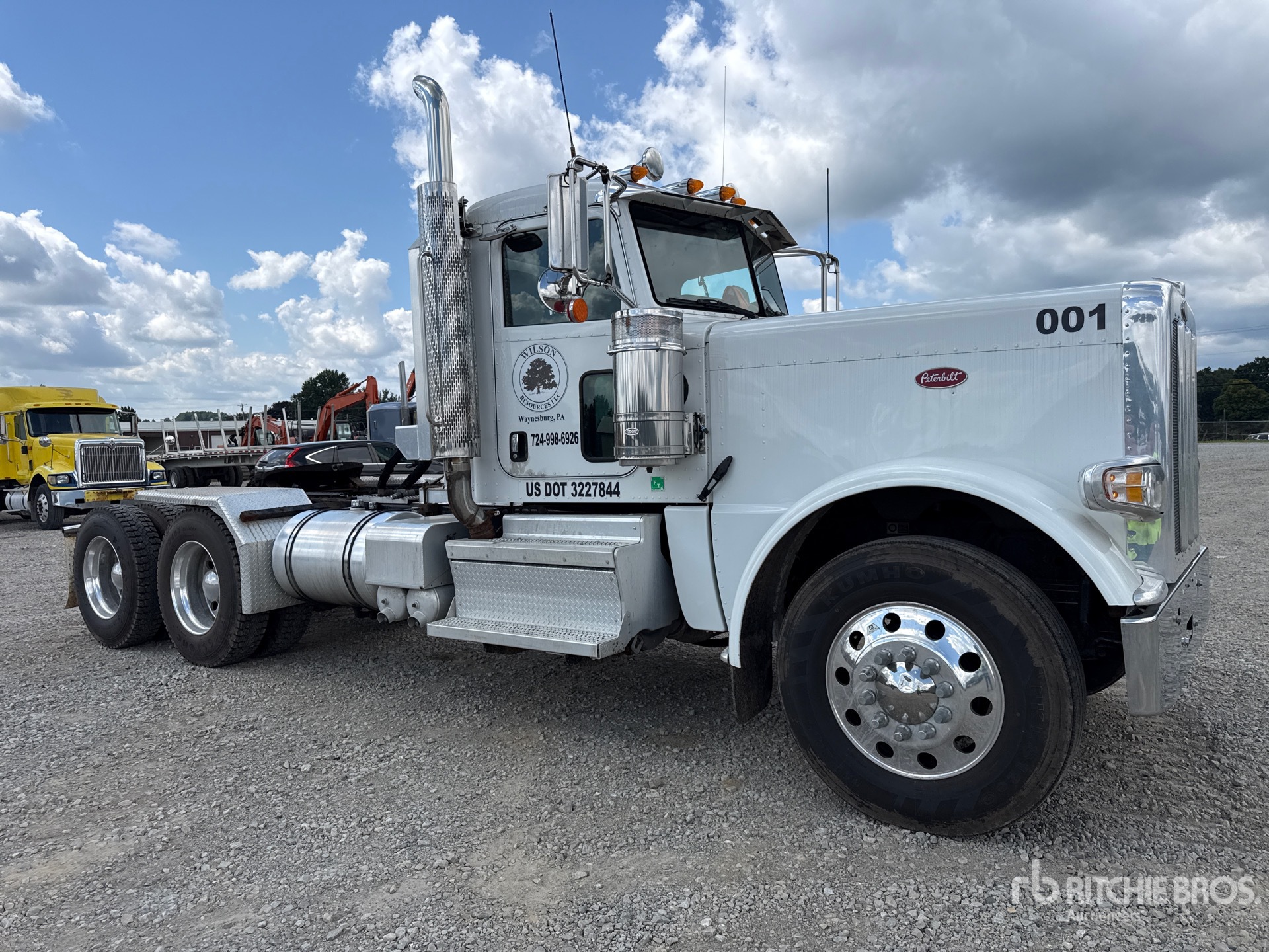 2019 Peterbilt 389