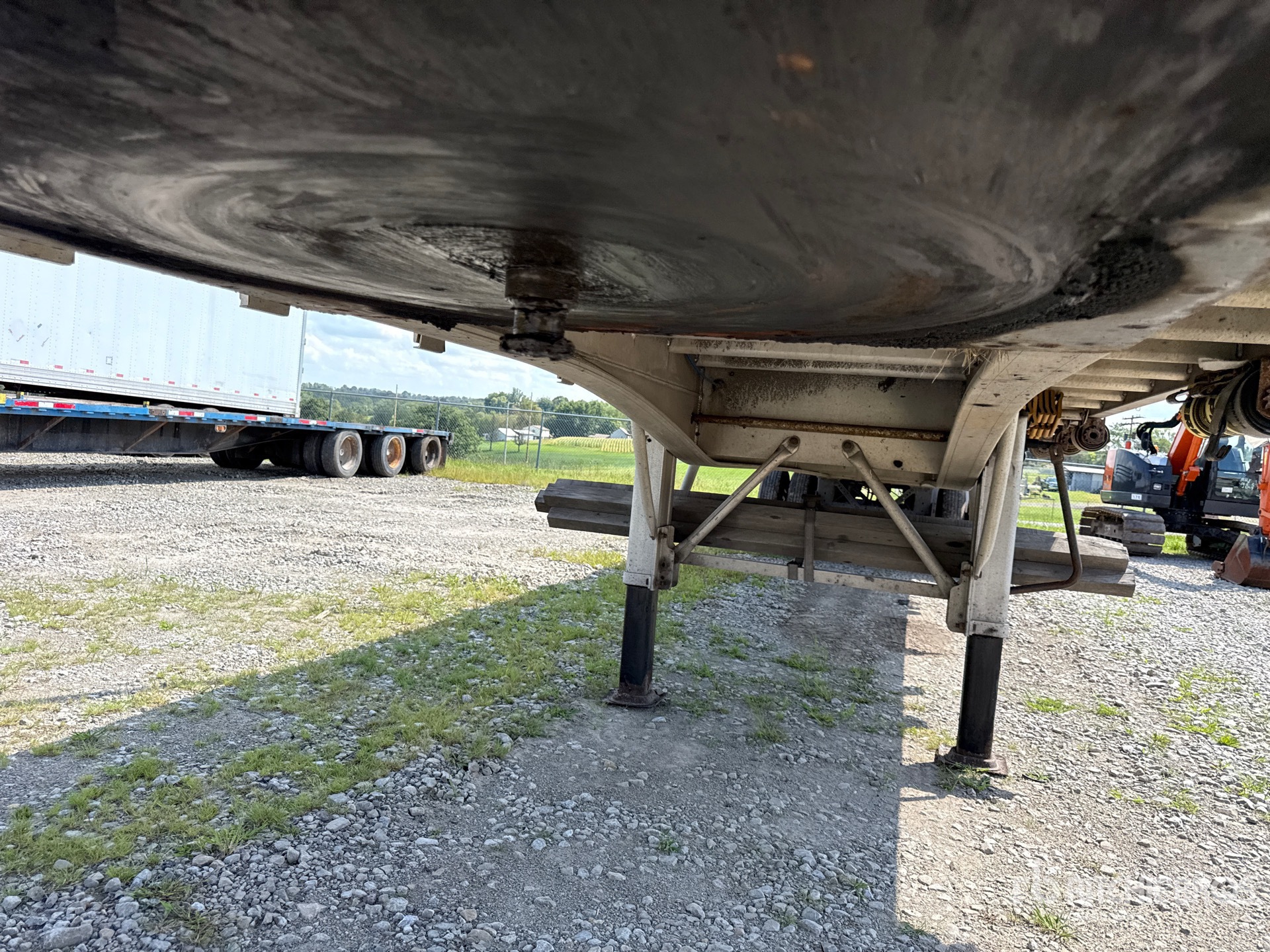 2019 East 48 ft T/A