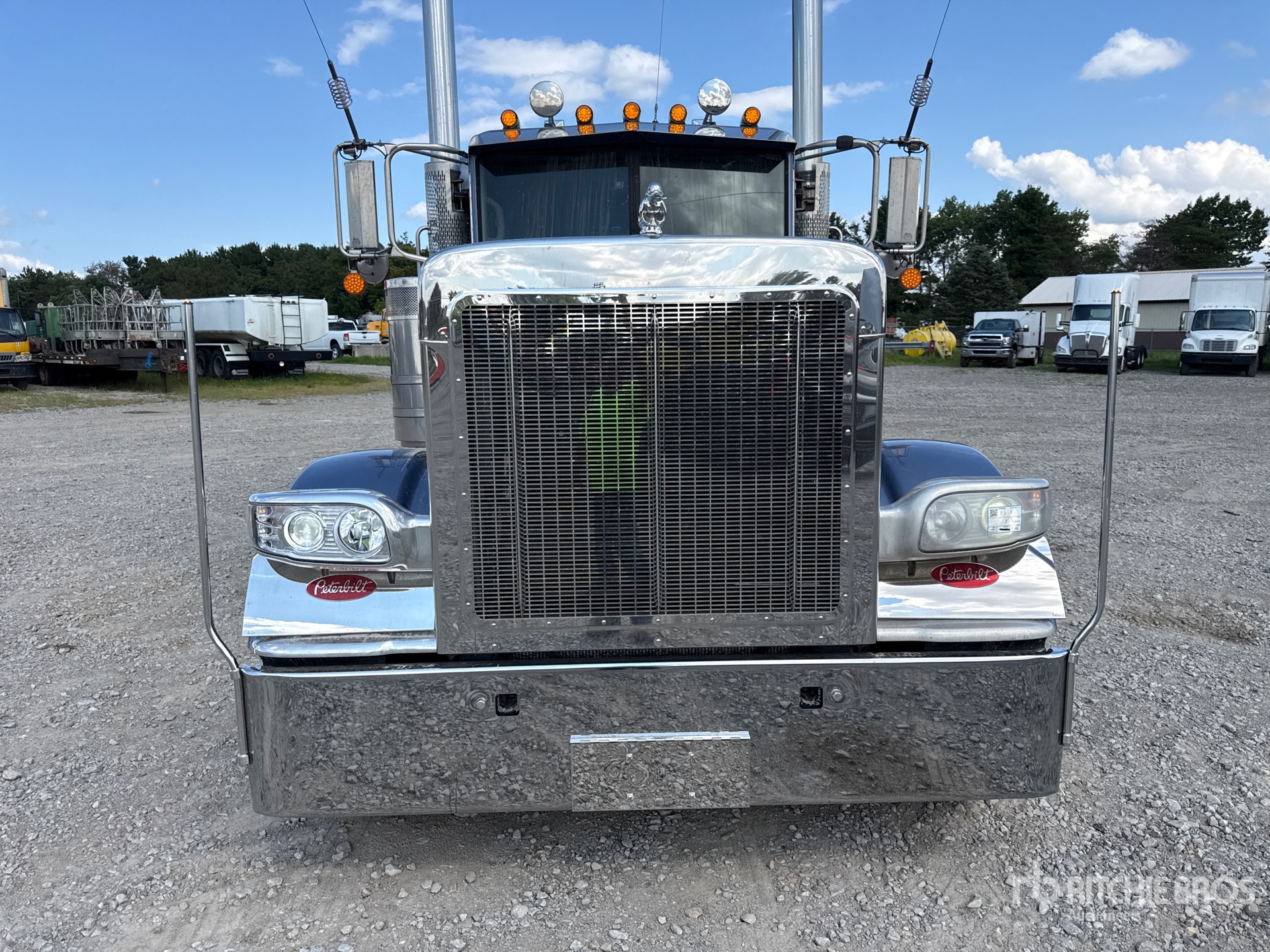 2020 Peterbilt 389