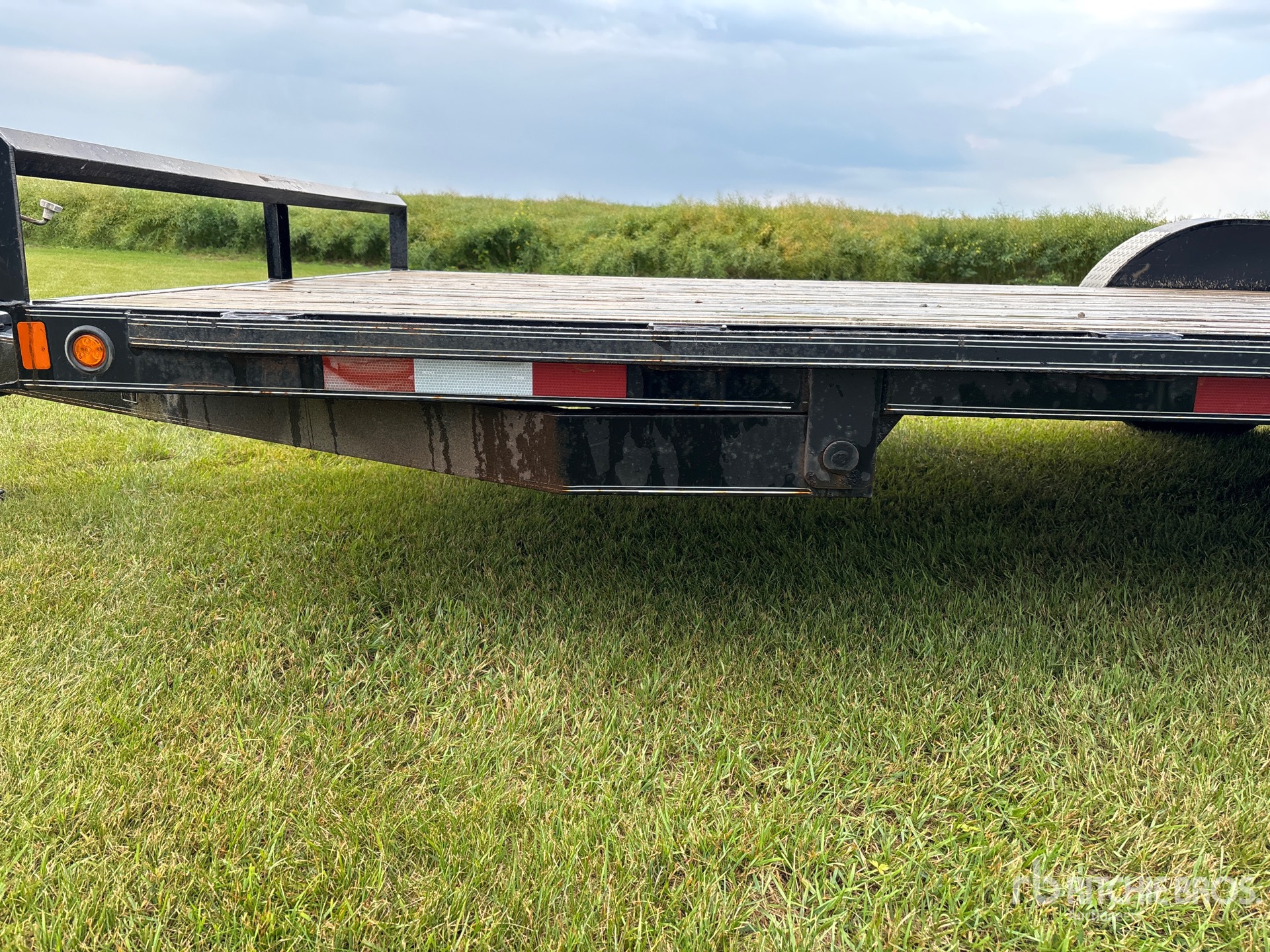 2010 Double A 20 ft T/A Tilt Deck