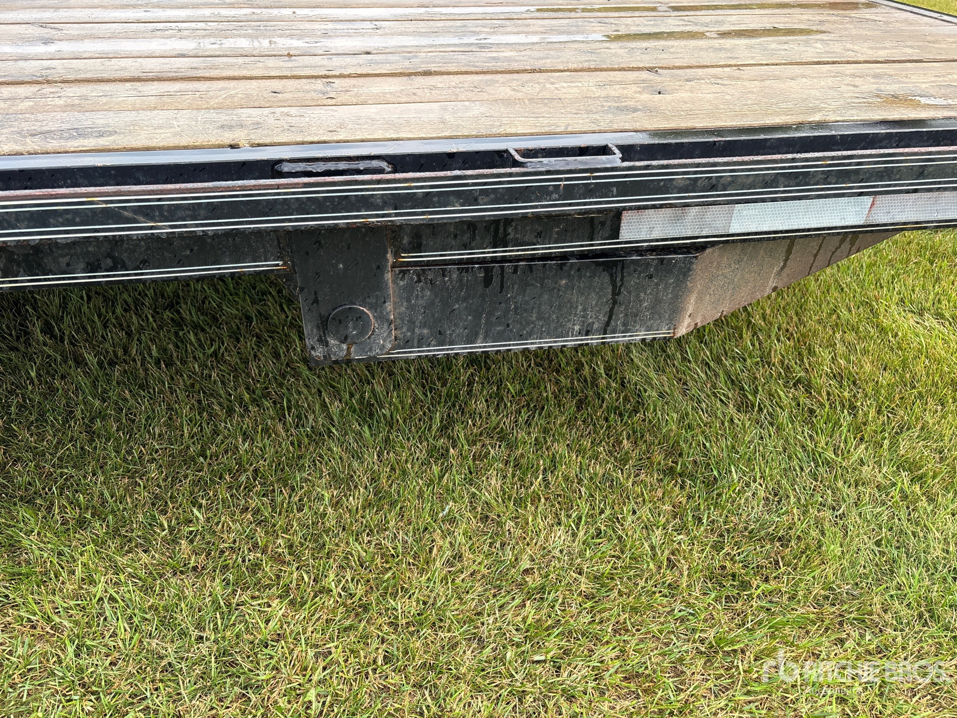 2010 Double A 20 ft T/A Tilt Deck