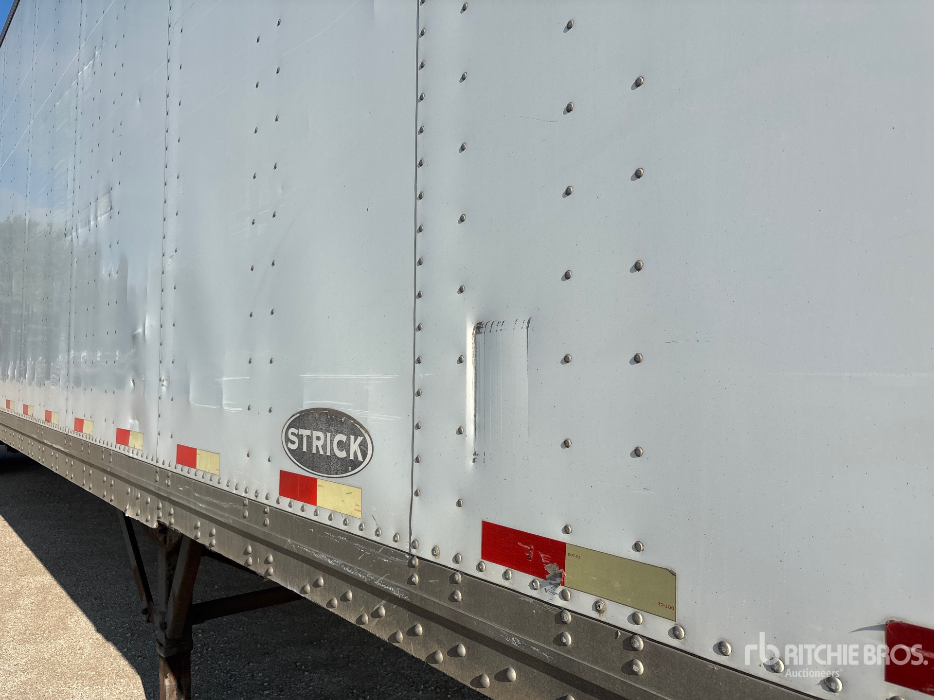 2006 Strick 48 FT X 102 IN T/A