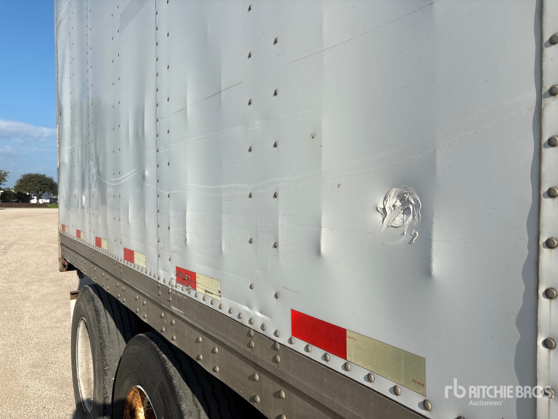 2006 Strick 48 FT X 102 IN T/A
