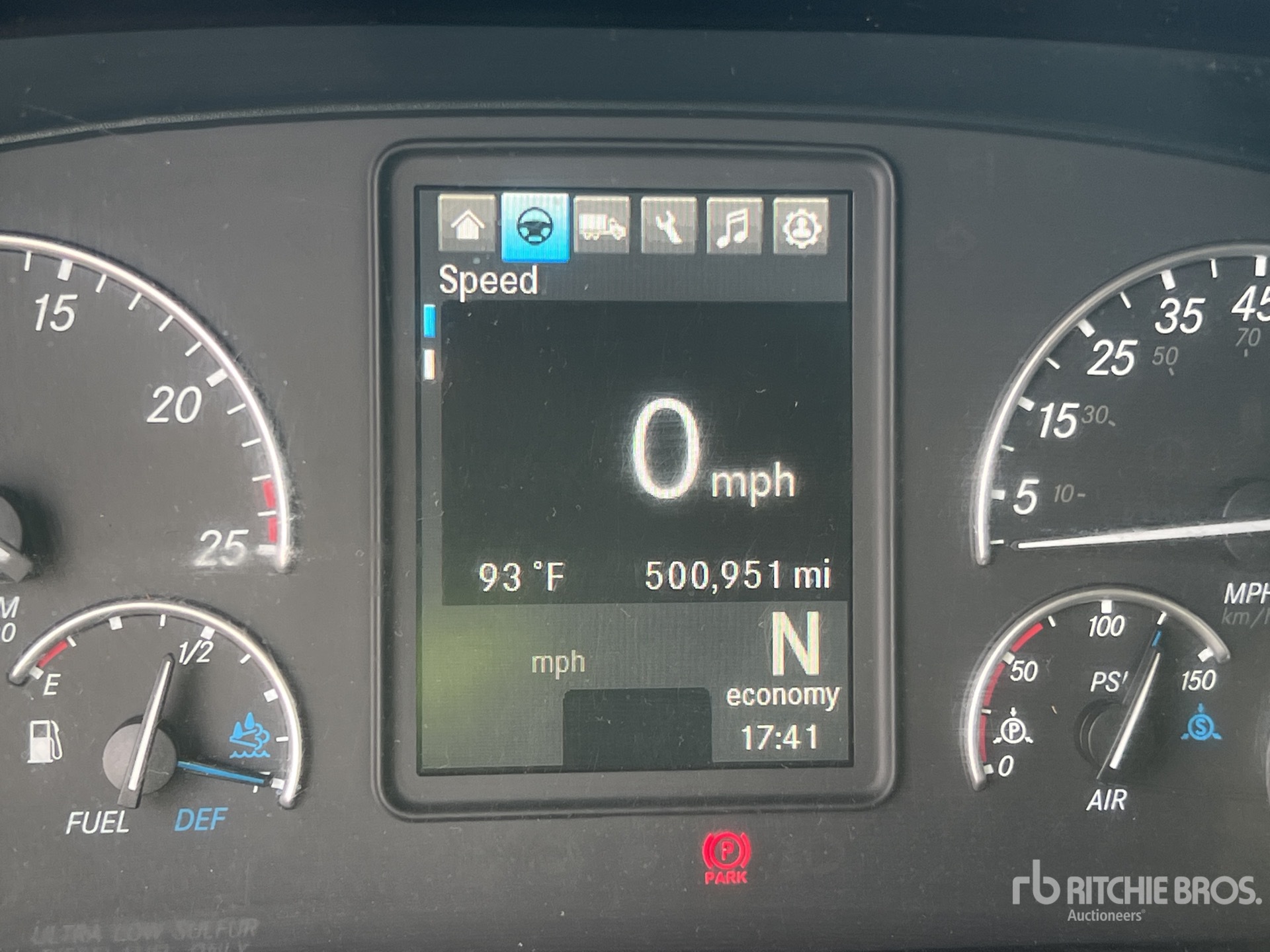 2020 Freightliner CASCADIA 126