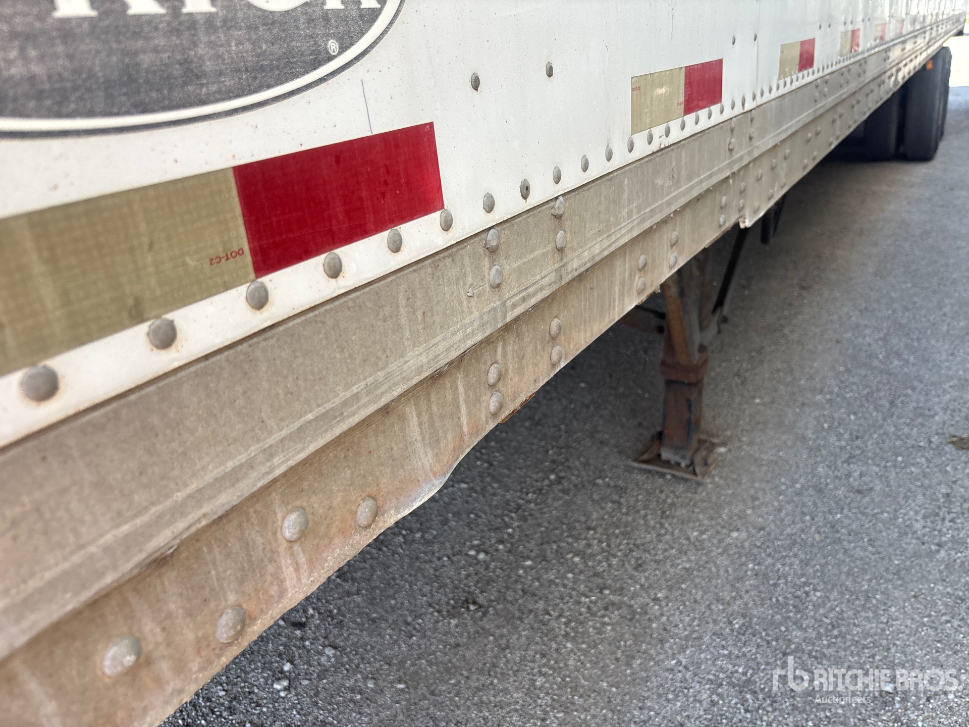 2006 Strick 48 FT X 102 IN T/A