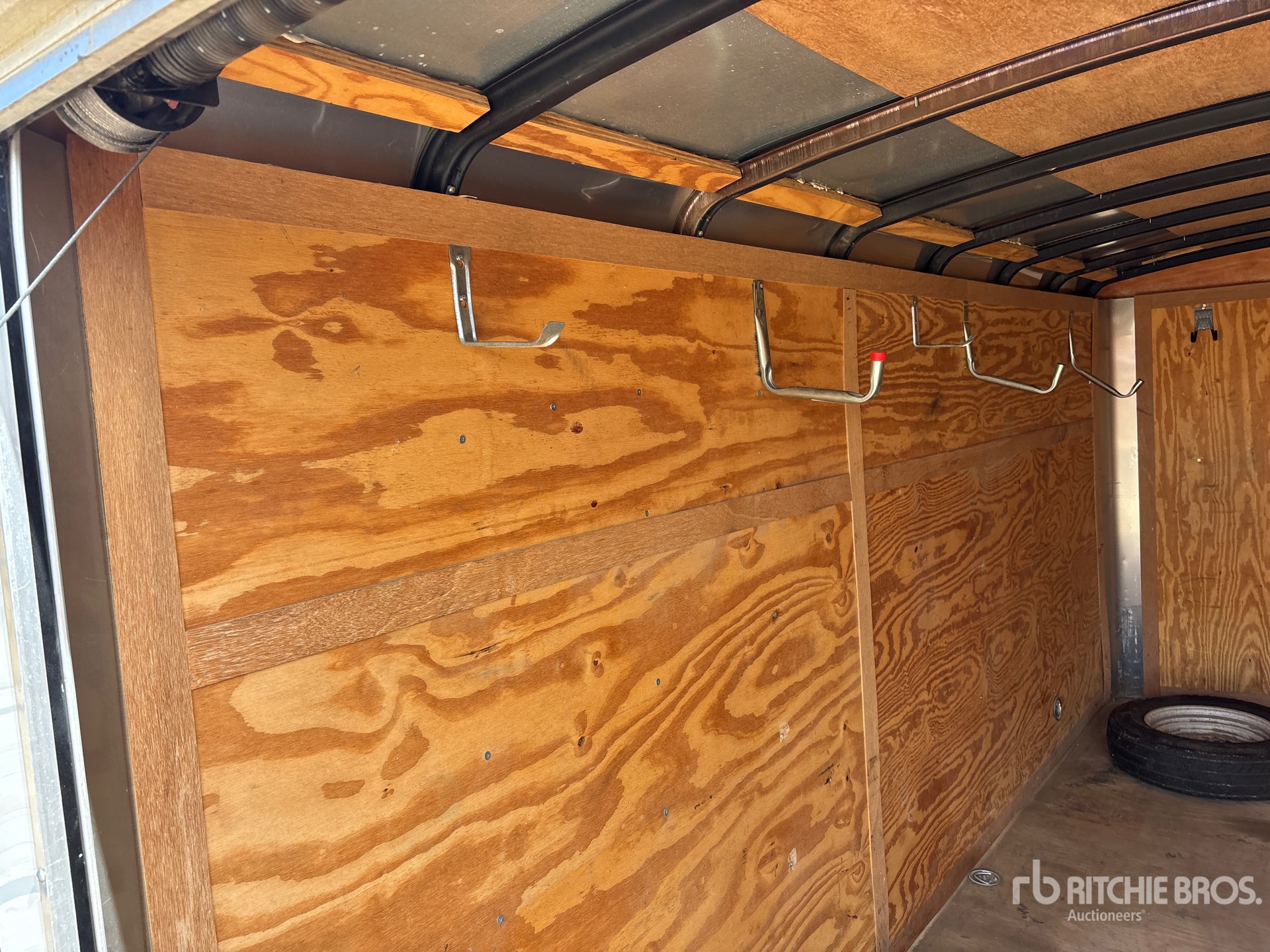 Cargo Mate T/A 14 FT 4 IN