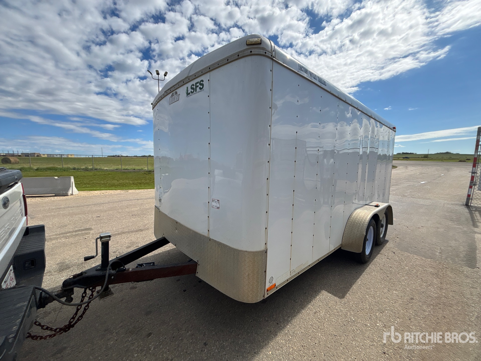 Cargo Mate T/A 14 FT 4 IN