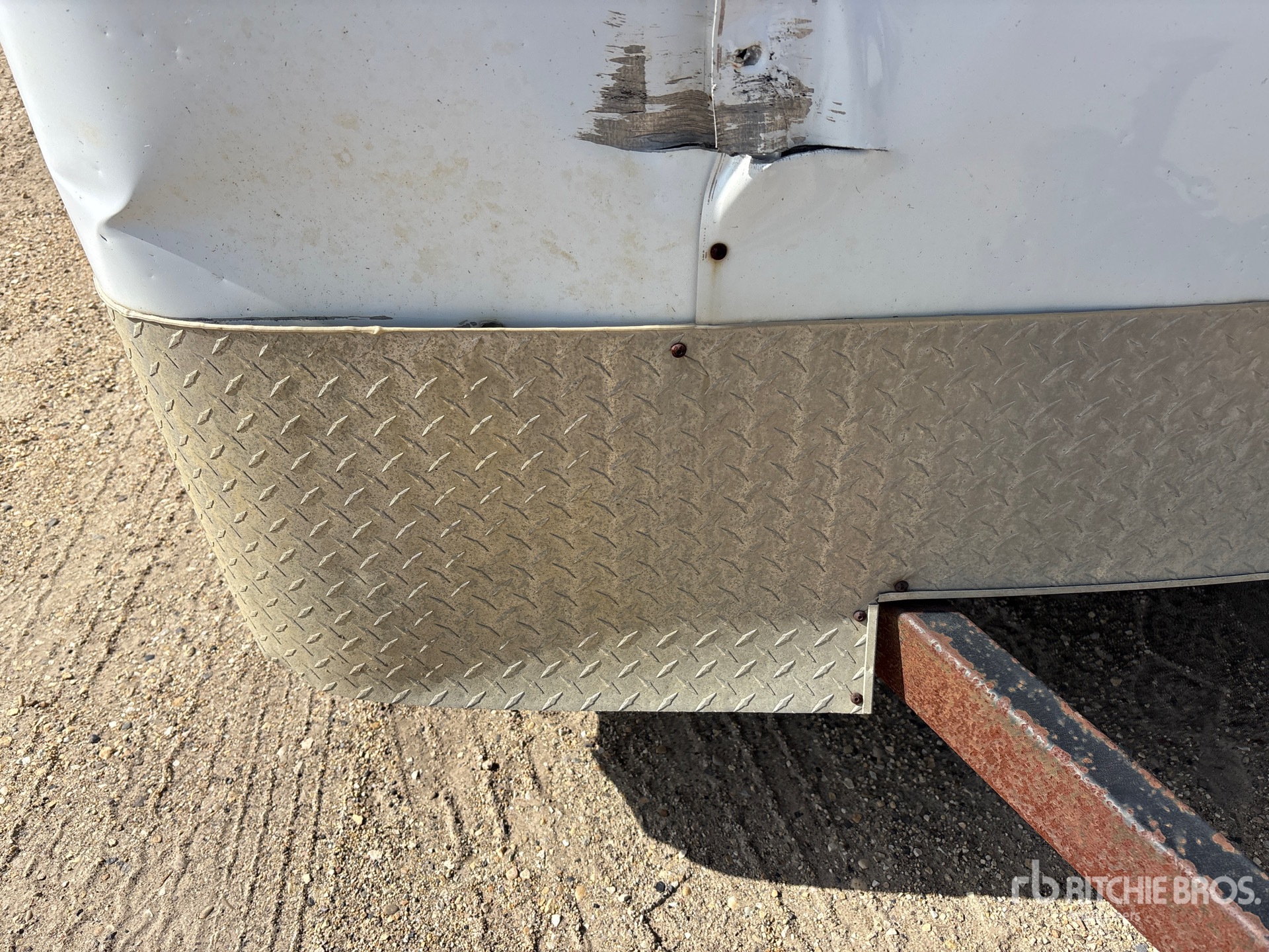 Cargo Mate T/A 14 FT 4 IN