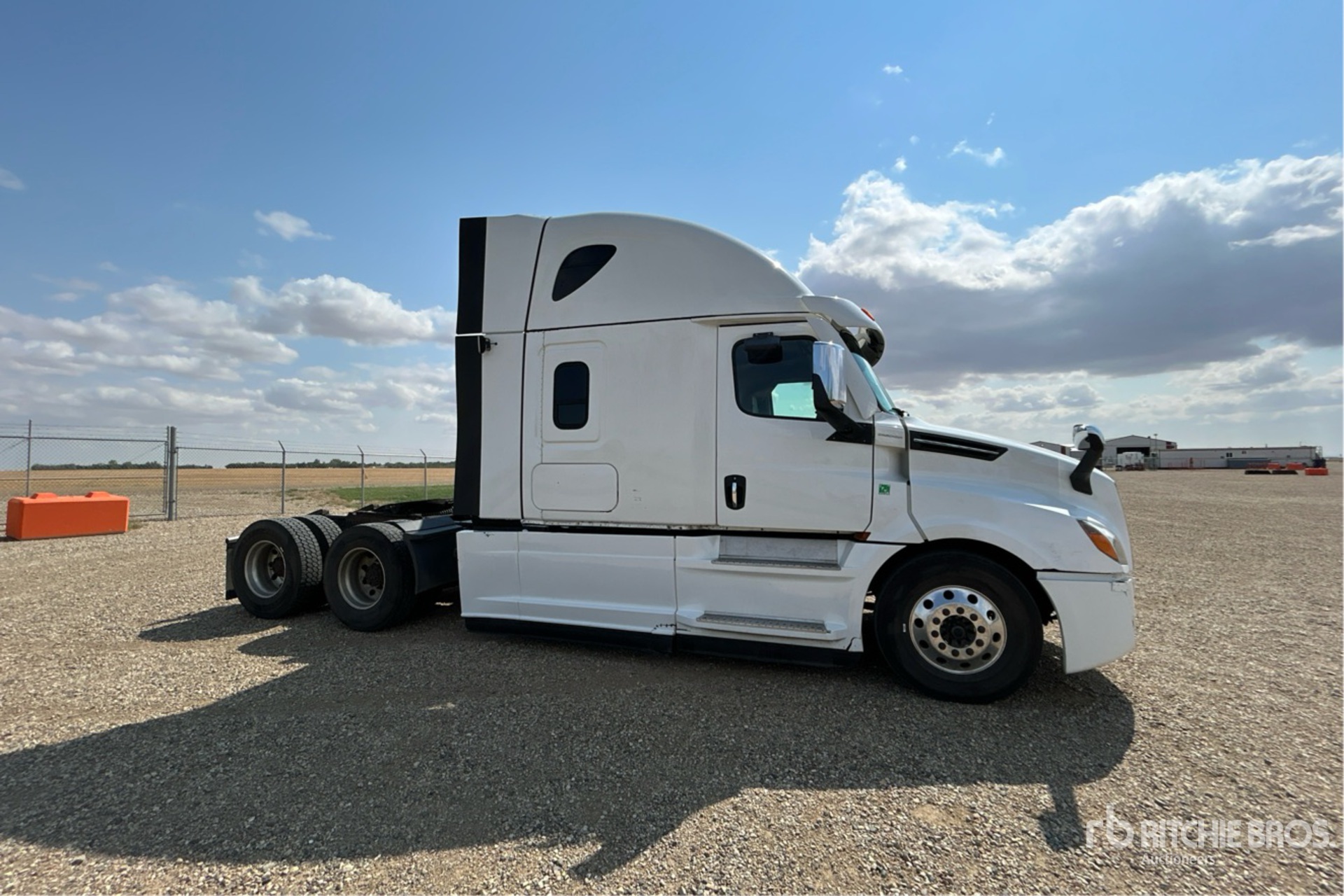 2023 Freightliner CASCADIA