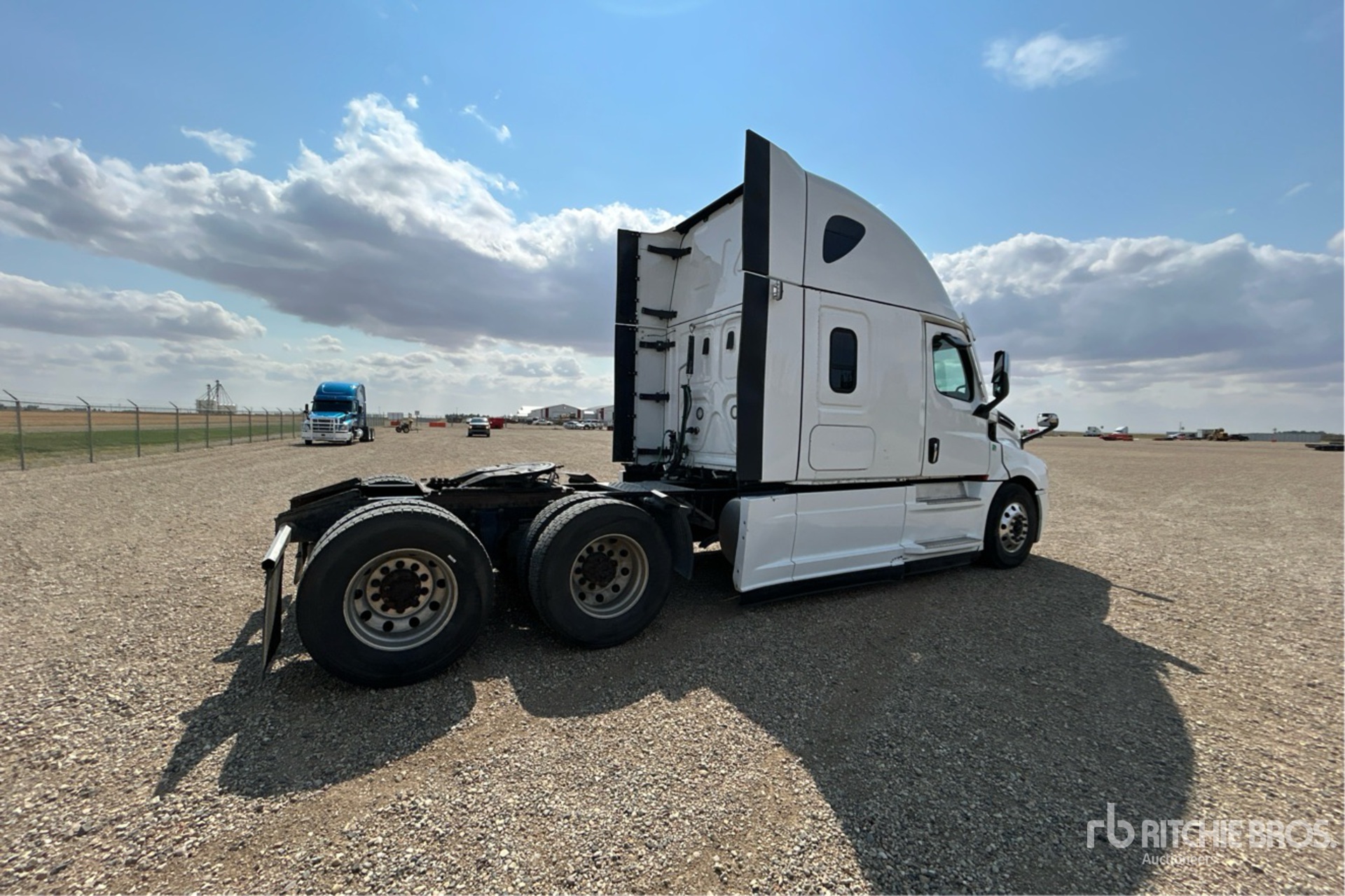 2023 Freightliner CASCADIA