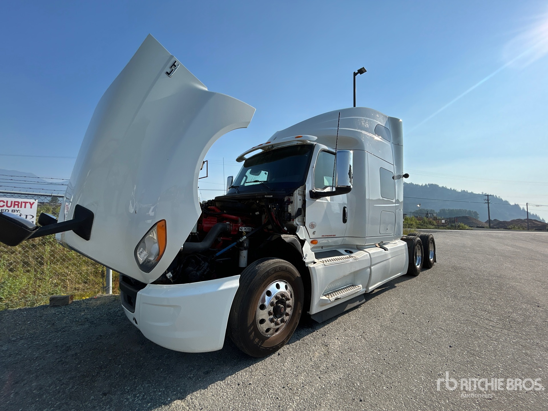 2019 International LT625