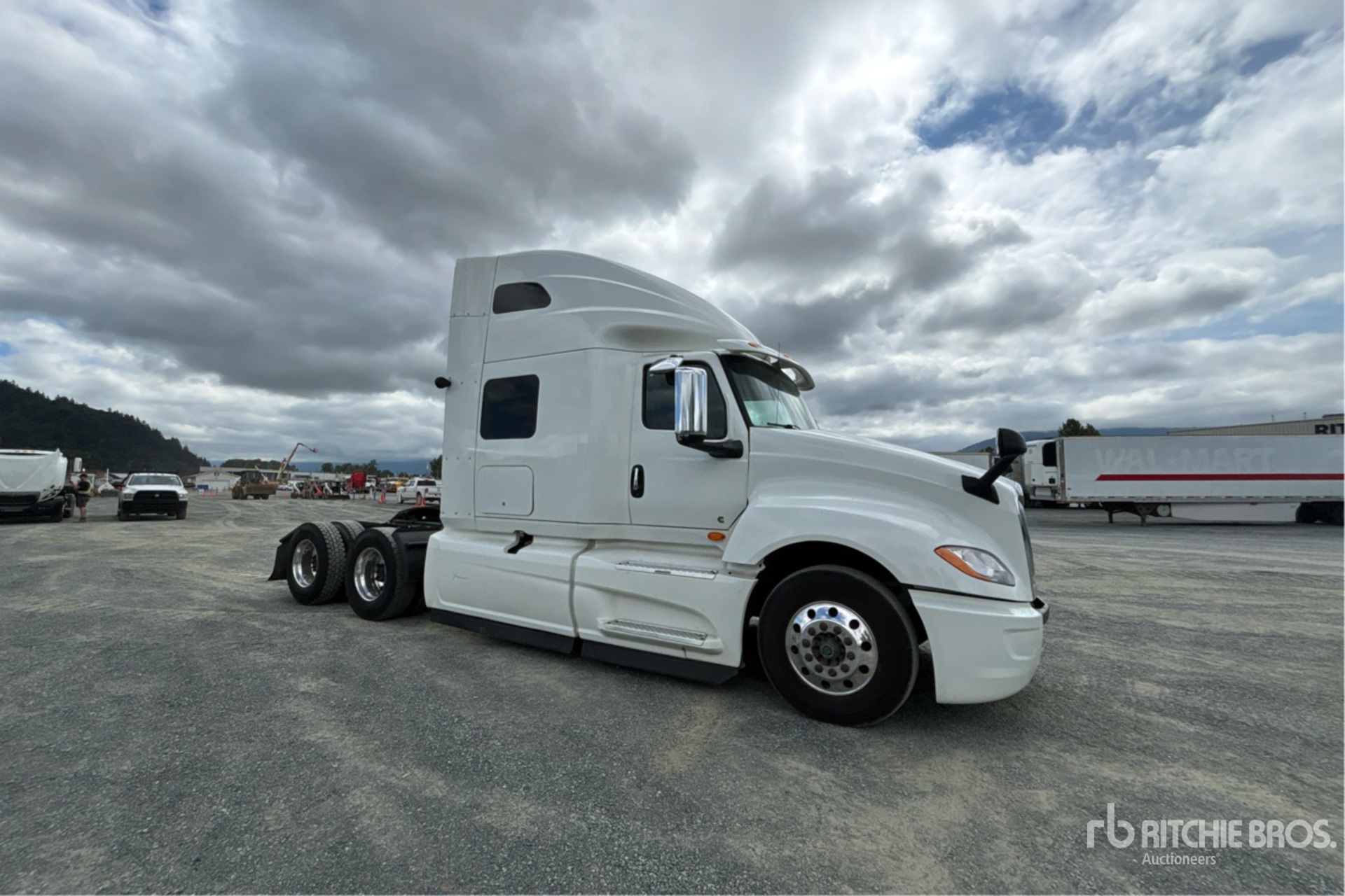2019 International LT625