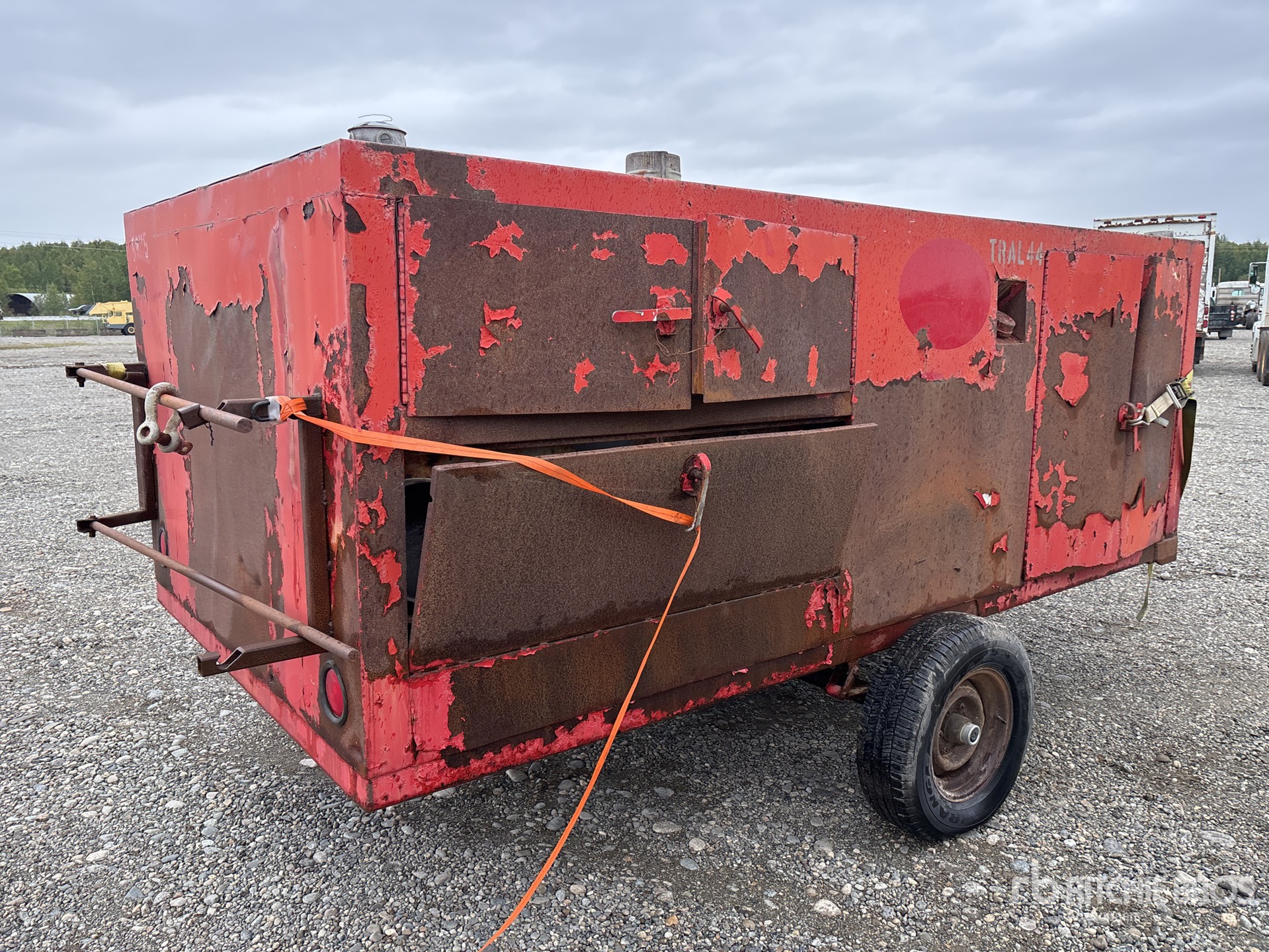 General Appearance with Picture, Right Rear Corner