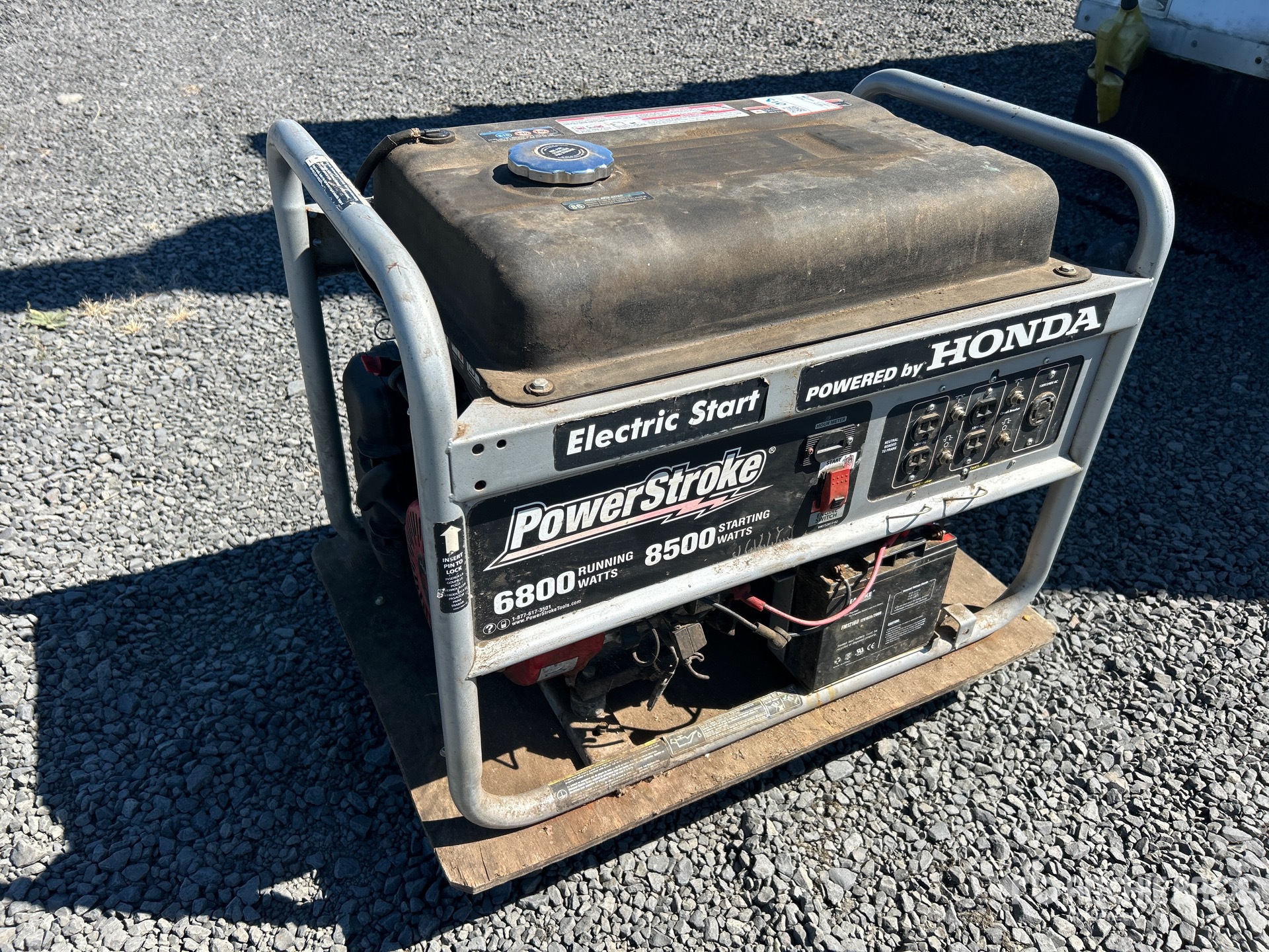 General Appearance with Picture, Left Front Corner
