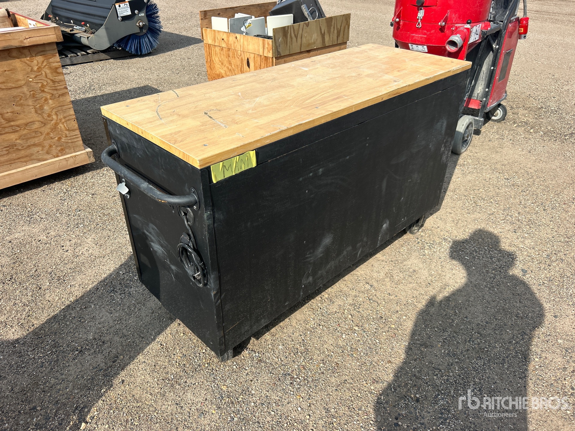 General Appearance with Picture, Left Rear Corner