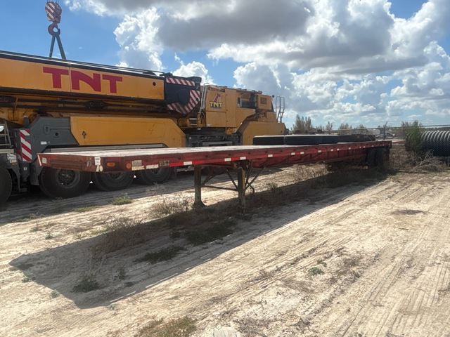 1988 CUSB 46 ft T/A Flatbed Trailer