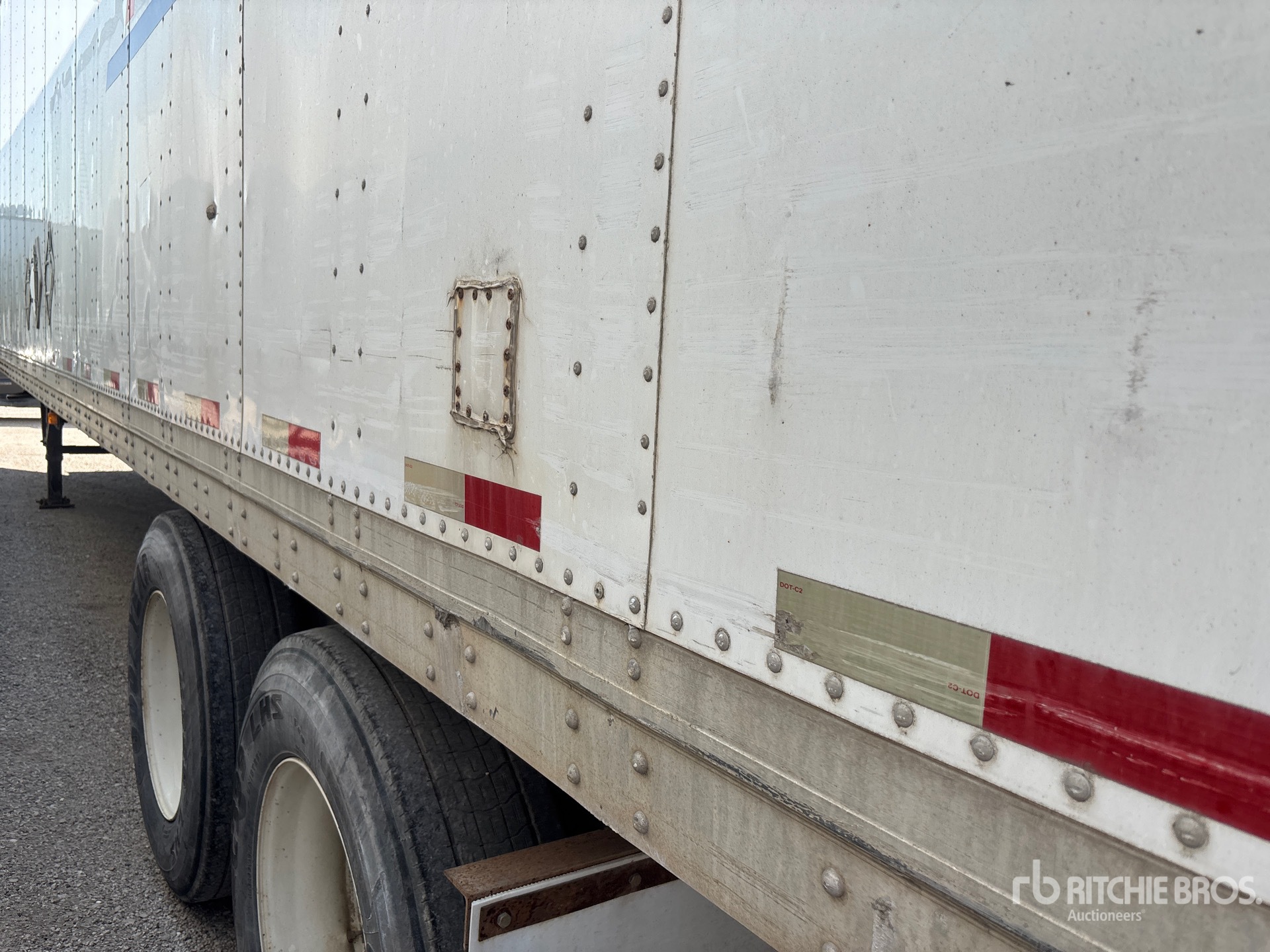 2006 Strick 48 FT X 102 IN T/A