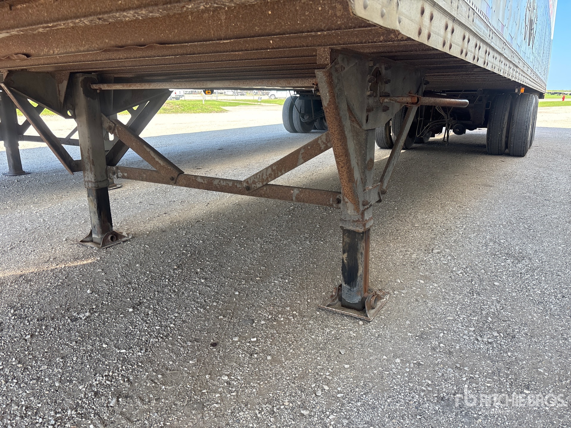 2006 Strick 48 FT X 102 IN T/A