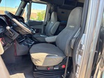 4 Transmision with Seats/armrests