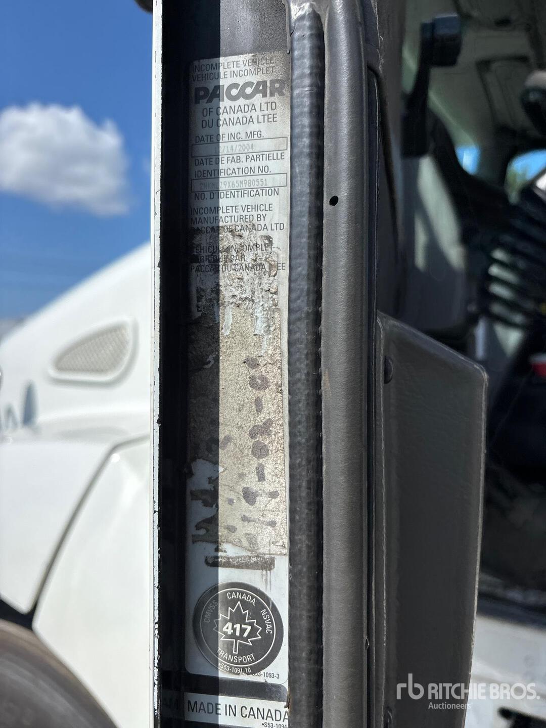 2005 Kenworth T300