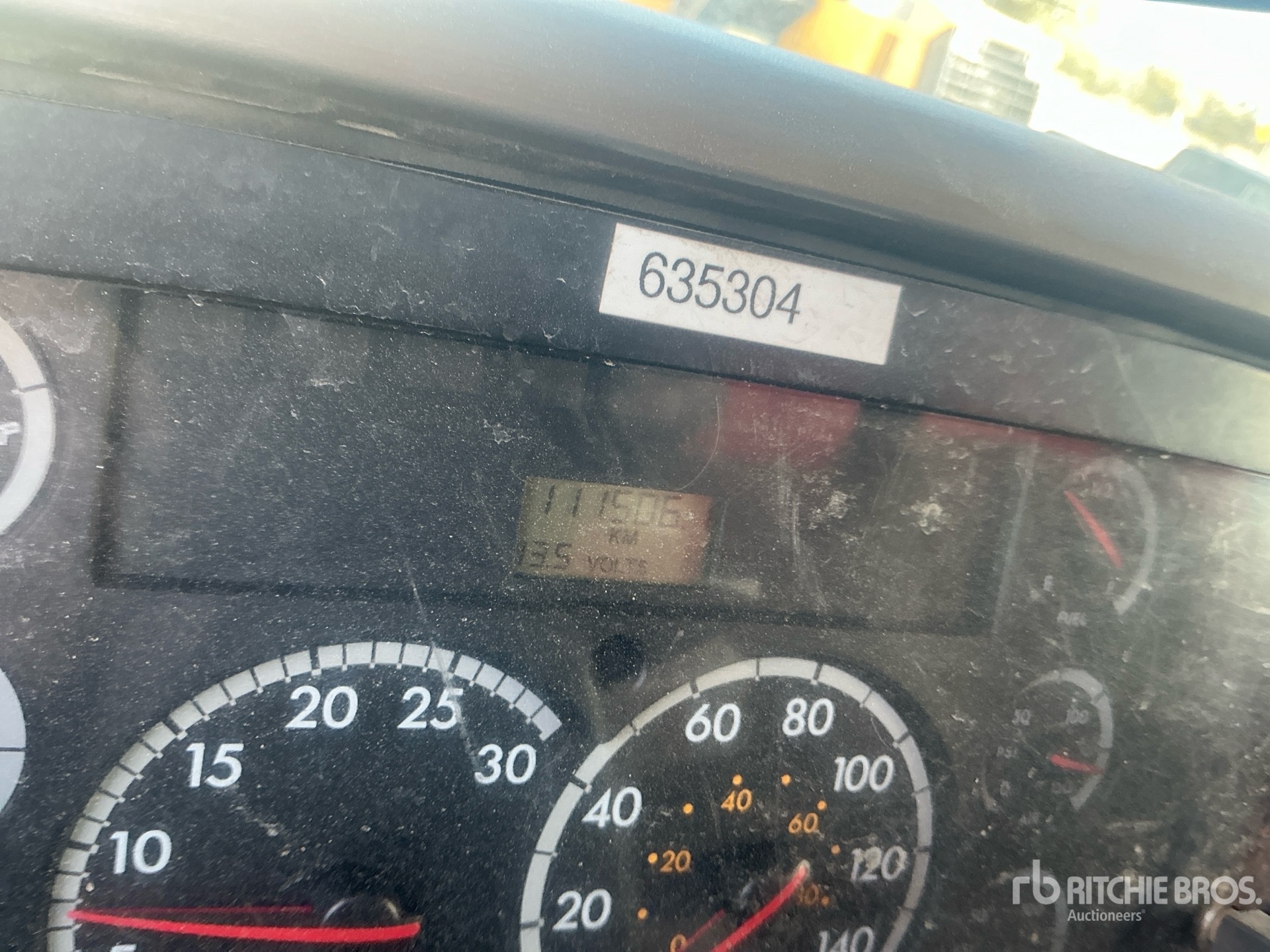 2002 Sterling M7500