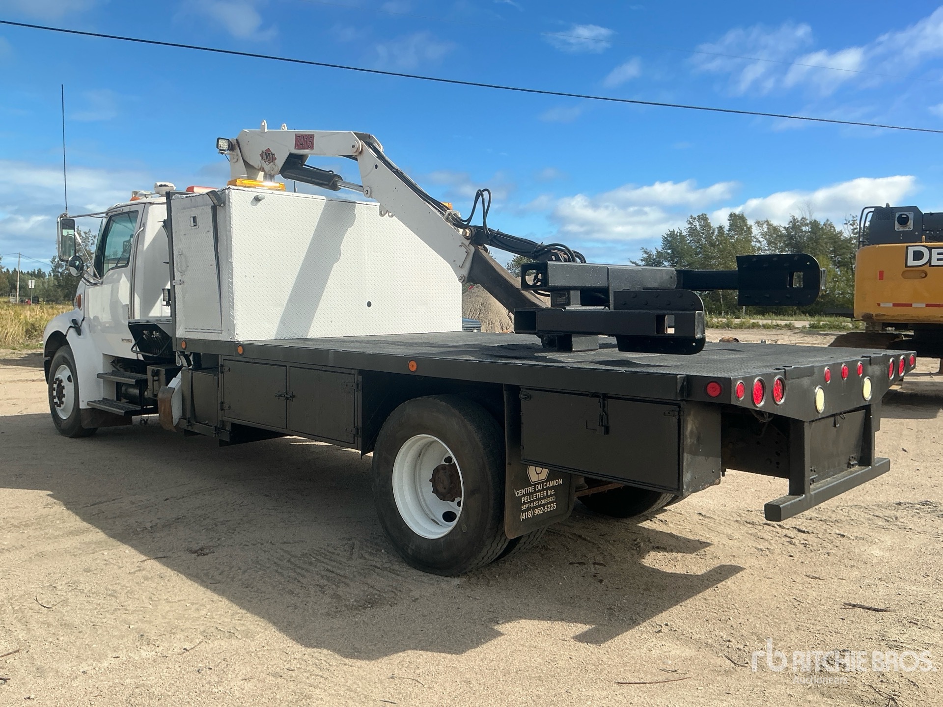 2002 Sterling M7500