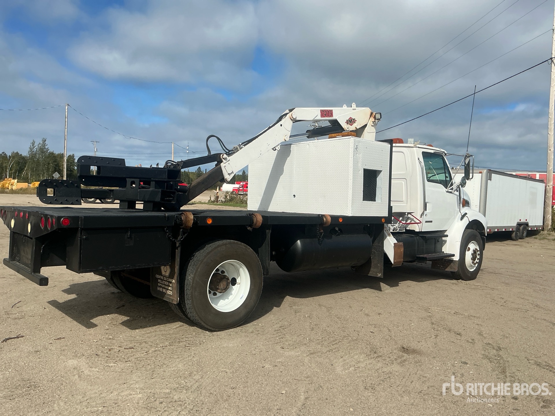 2002 Sterling M7500