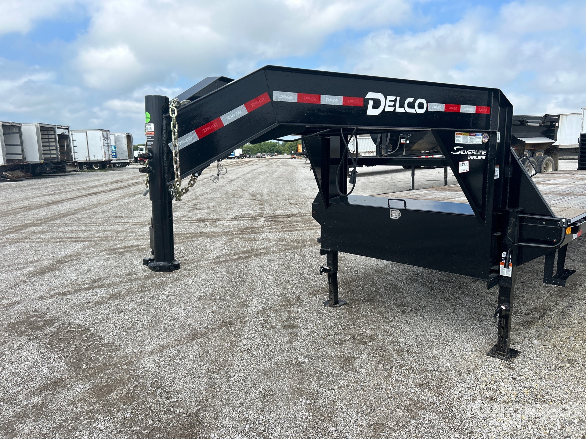 2026 Delco 40 FT T/A GOOSENECK