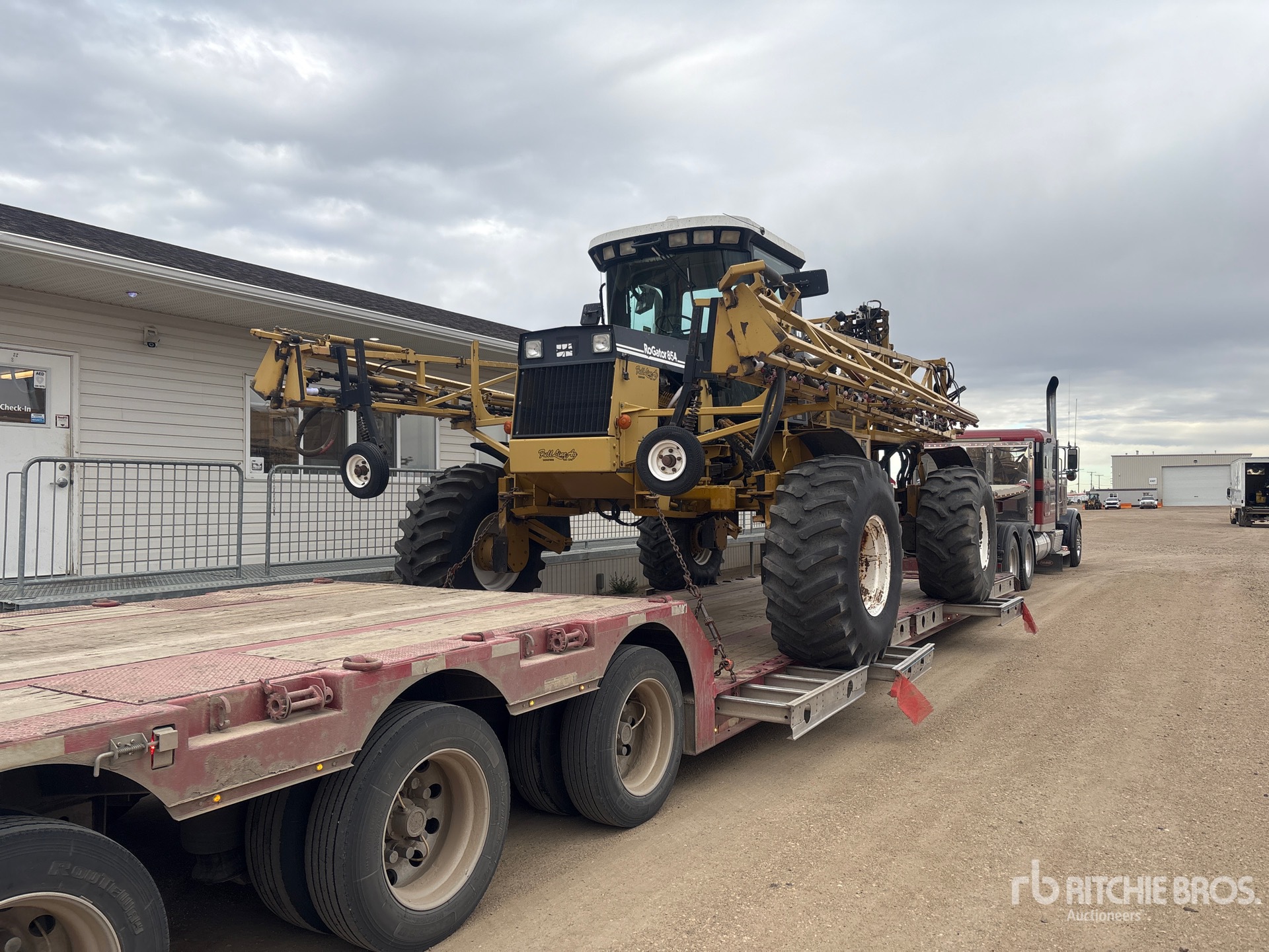 Photo of 2000 Rogator 854