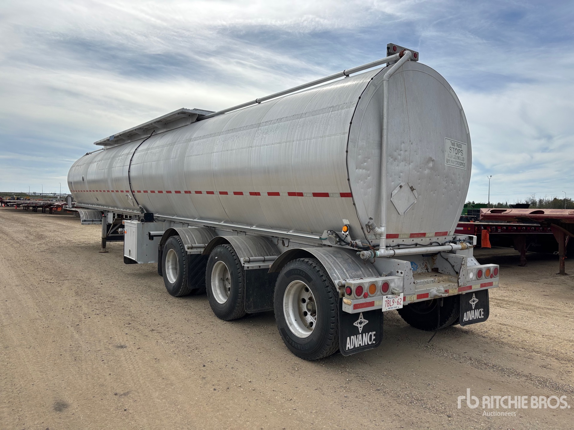 2013 Advance 46000 L TRI/A