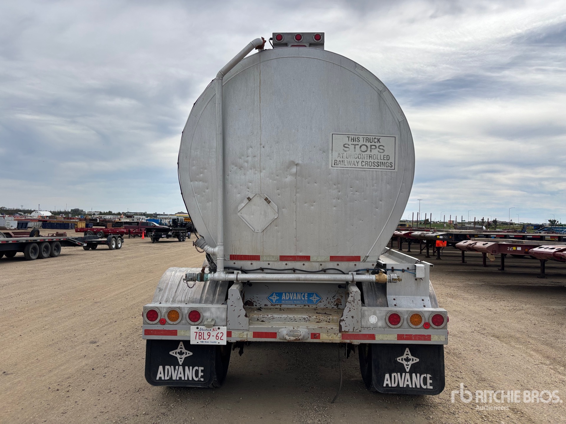 2013 Advance 46000 L TRI/A