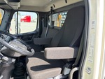 Cab with Seats/armrests
