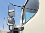 Cab with Mirrors