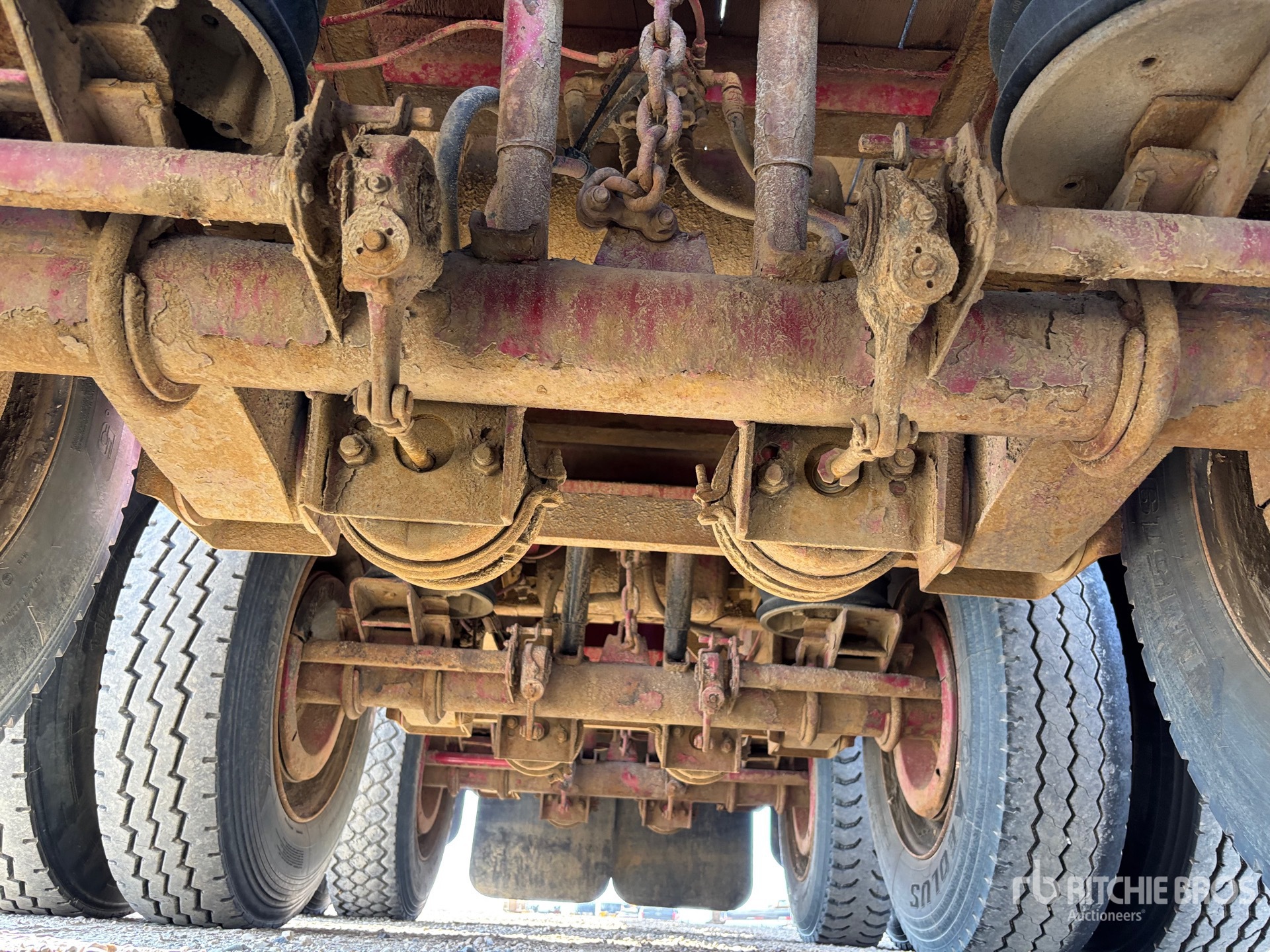 1997 Arrow 50 TON 50 FT TRI/A FLATBED