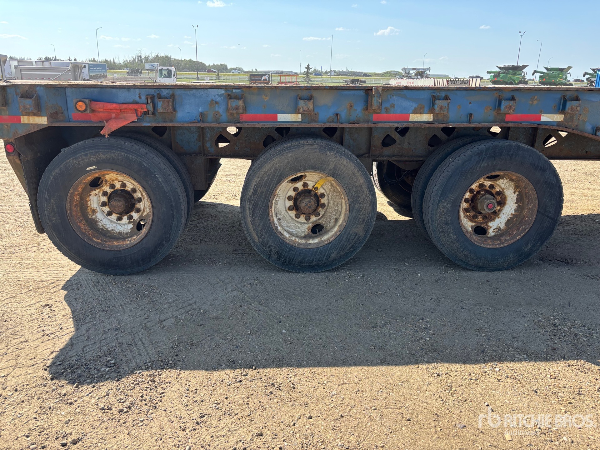 2006 Doepker 50 FT TRI/A FLATBED