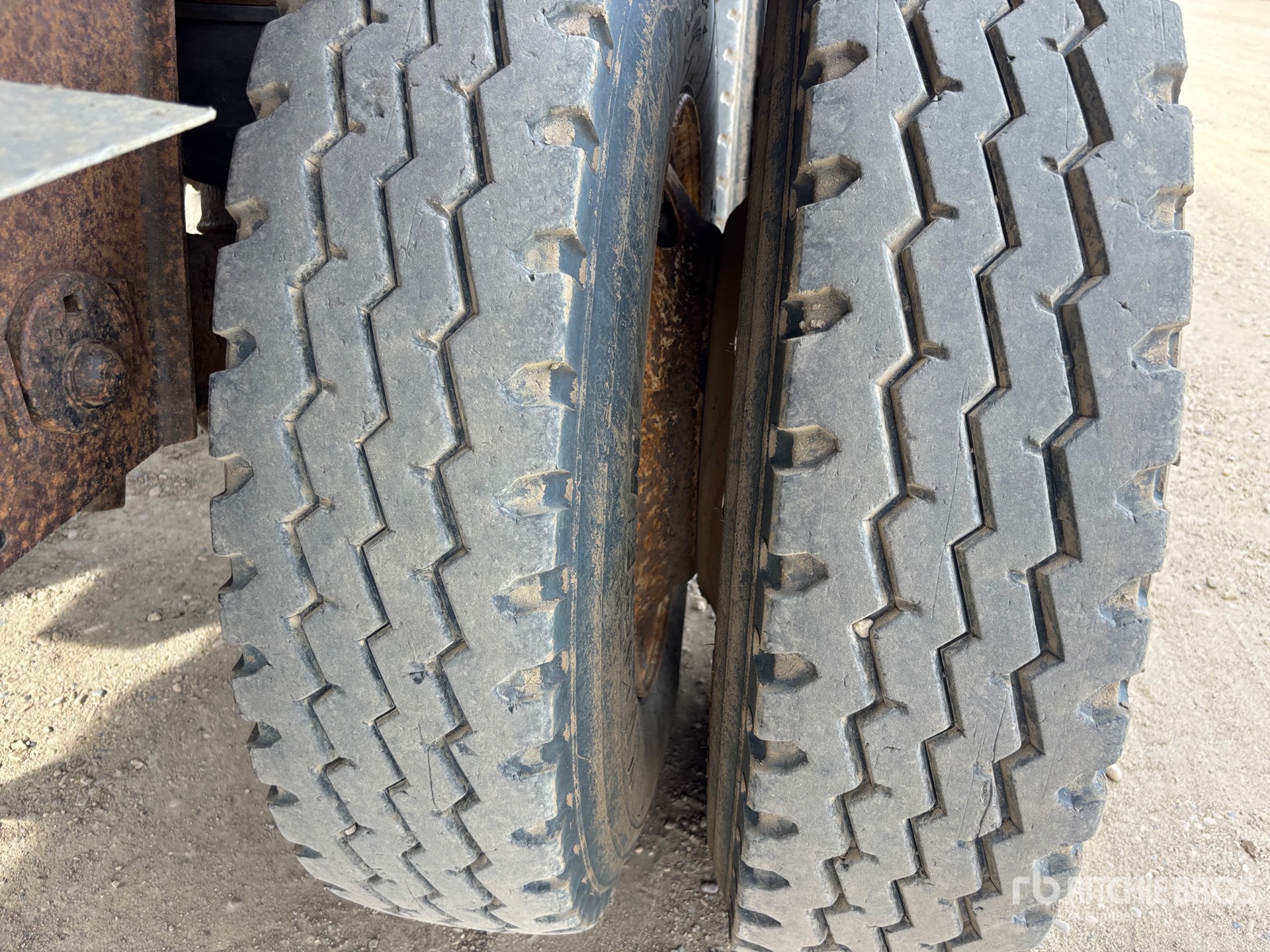 2015 Manac 10345A020