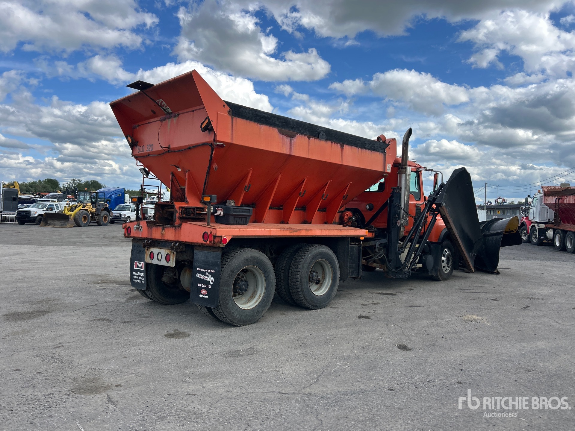 2006 Mack GRANITE CV713