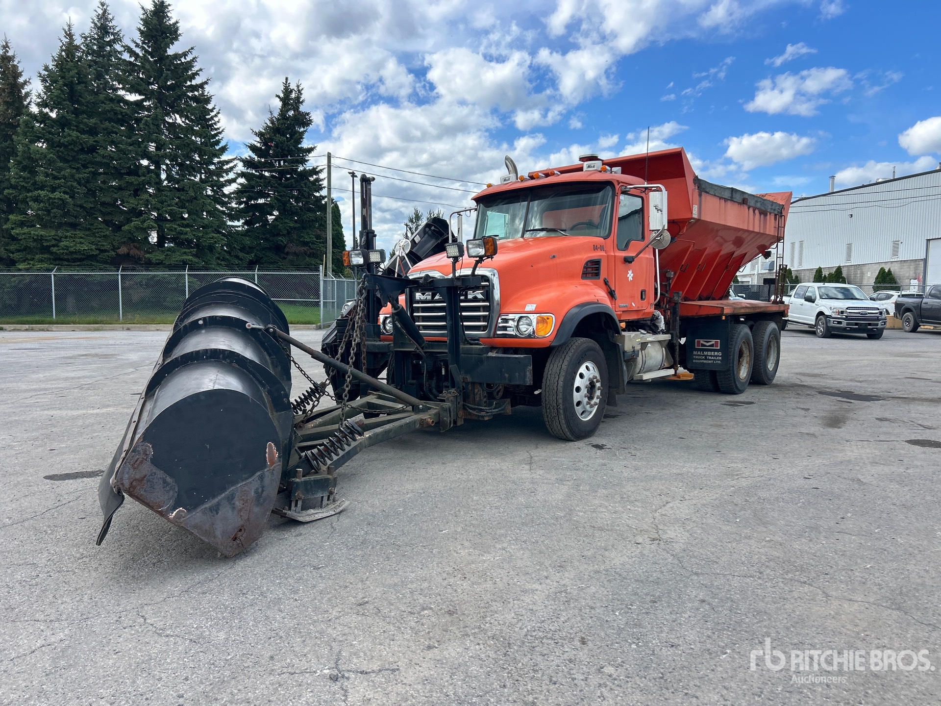 Photo of 2006 Mack GRANITE CV713
