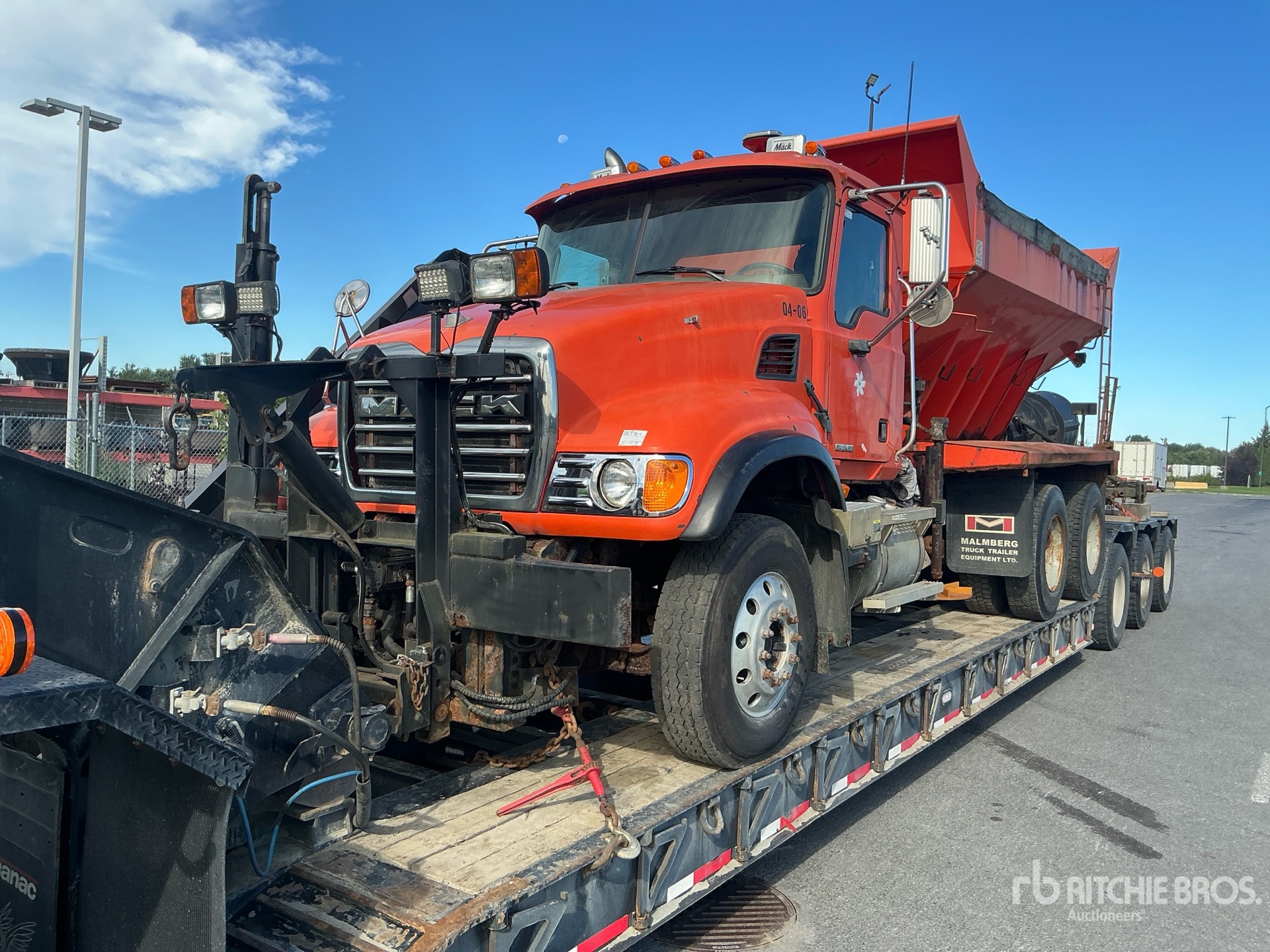 Photo of 2006 Mack GRANITE CV713