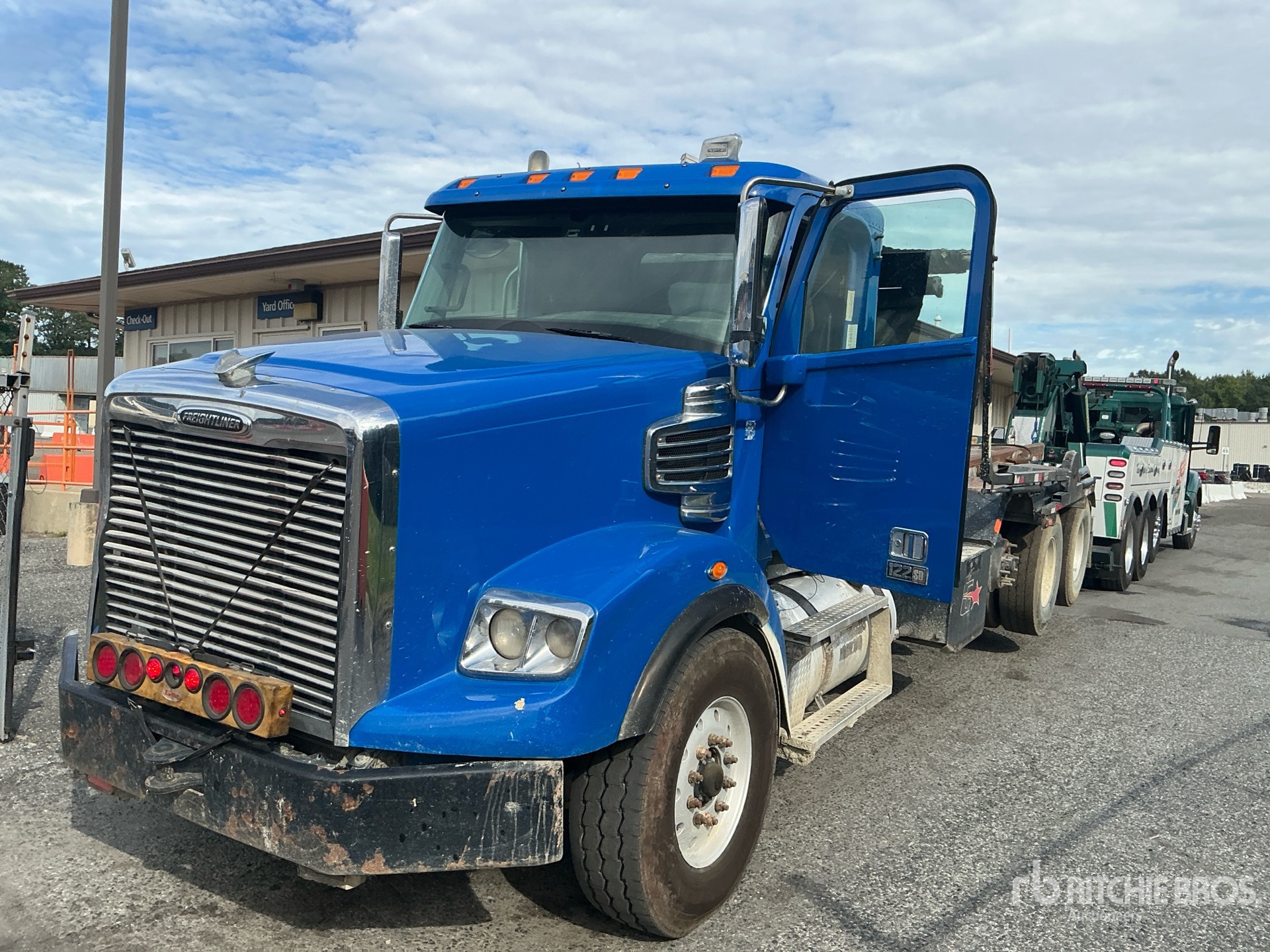 2018 Freightliner 122SD