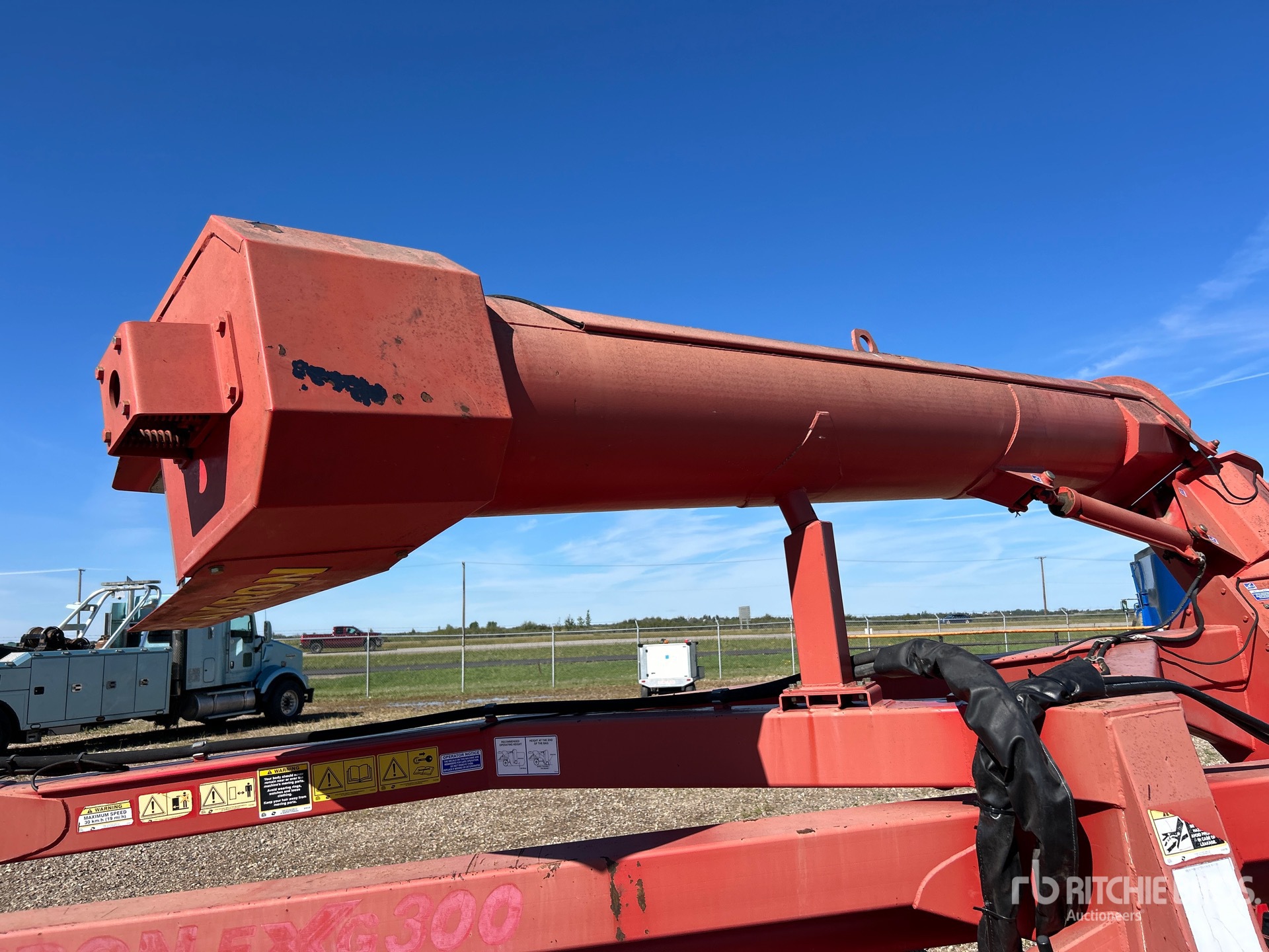 2010 Akron EXG300