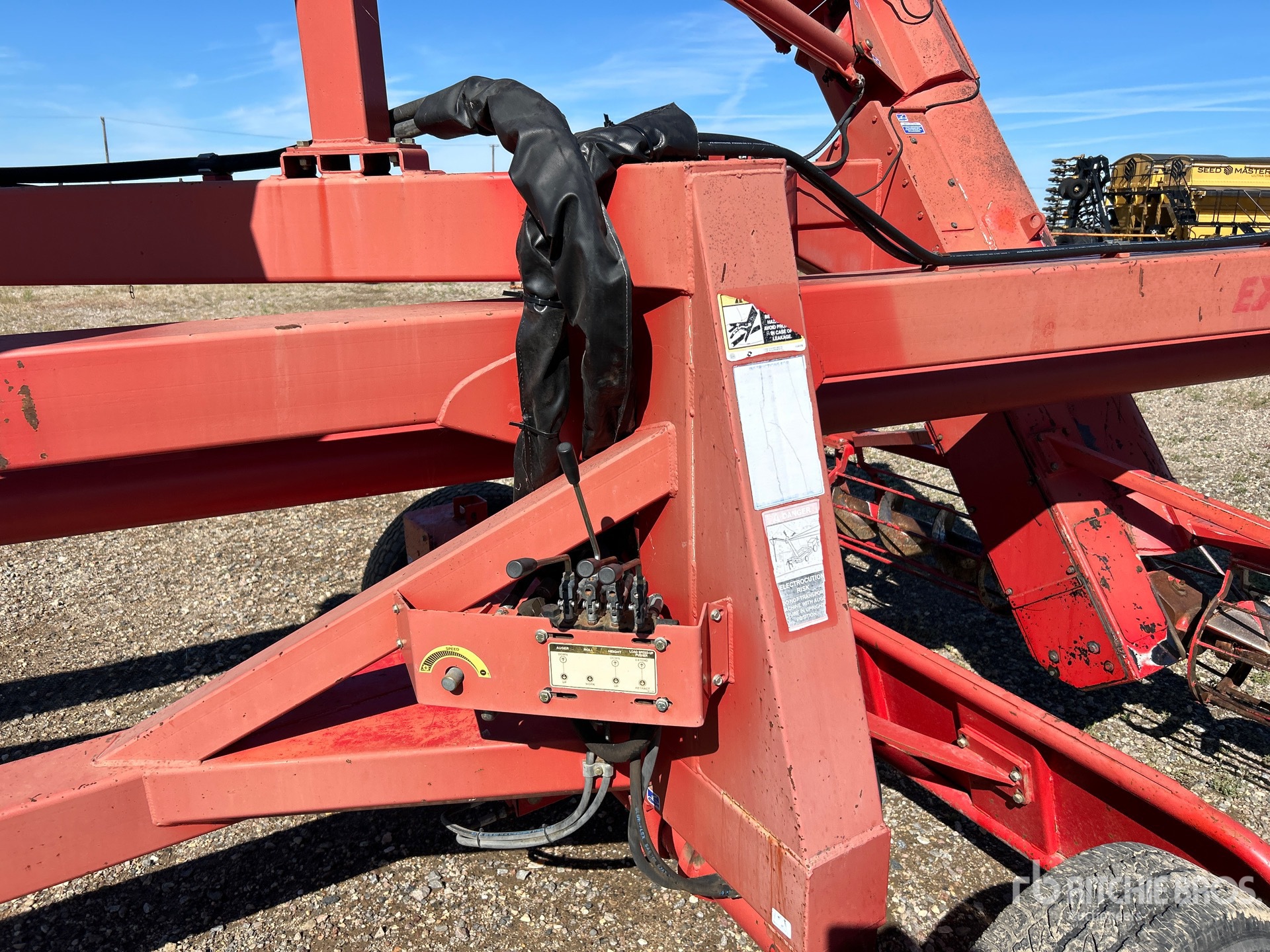 2010 Akron EXG300