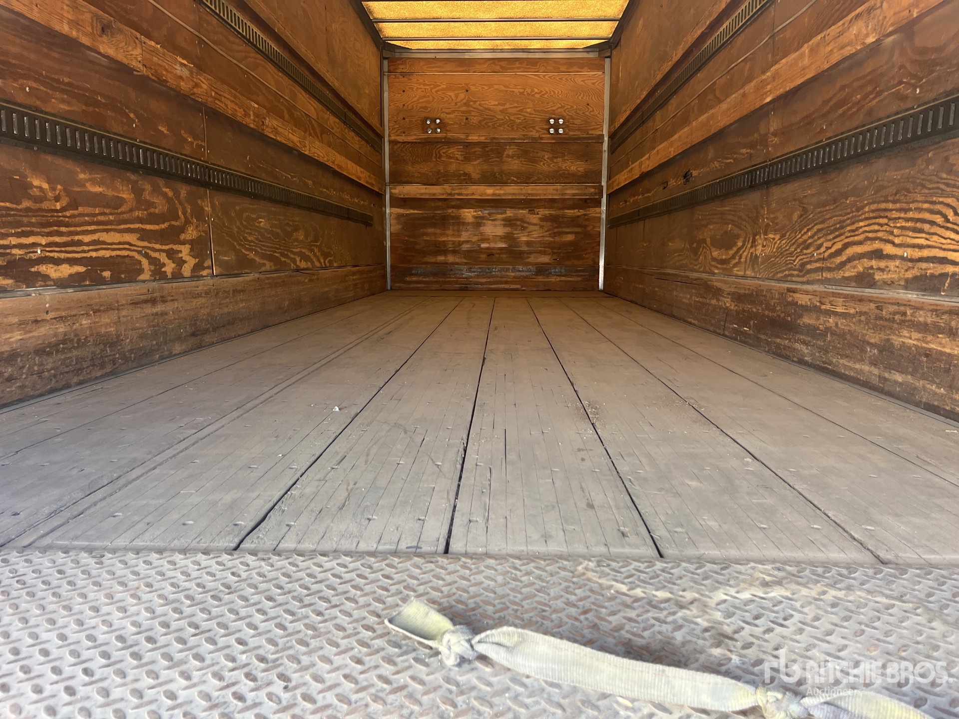 1999 Fruehauf 28 ft S/A