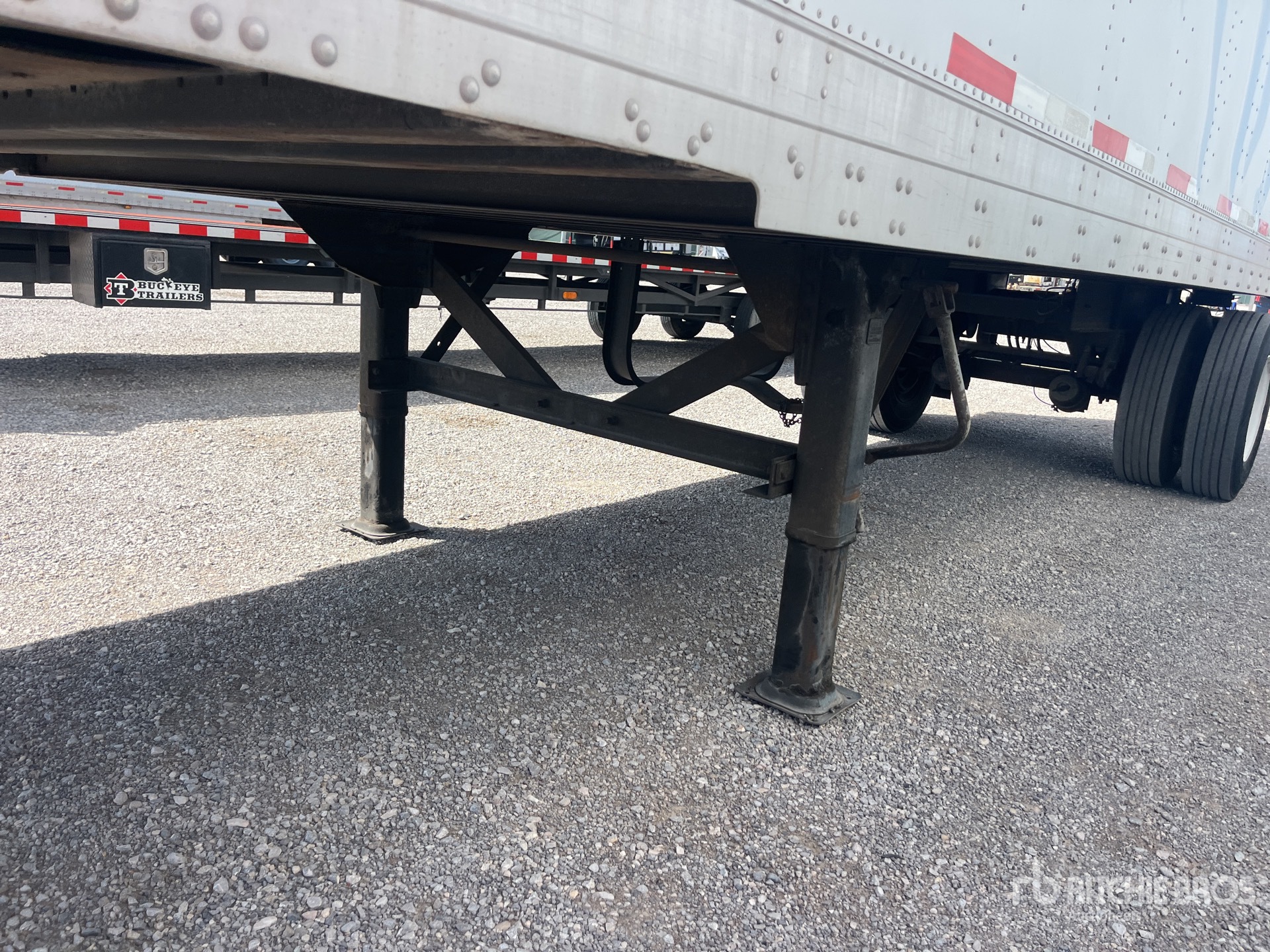 1999 Fruehauf 28 ft S/A