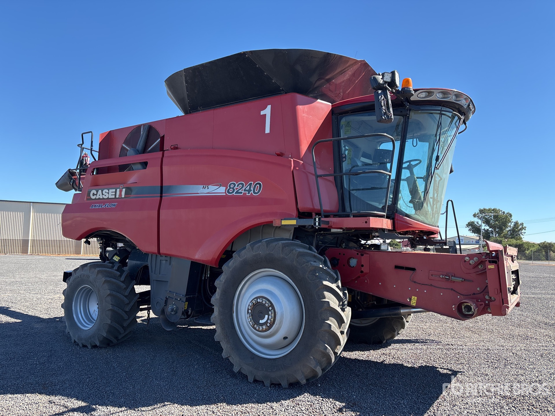 General Appearance with Picture, Right Front Corner