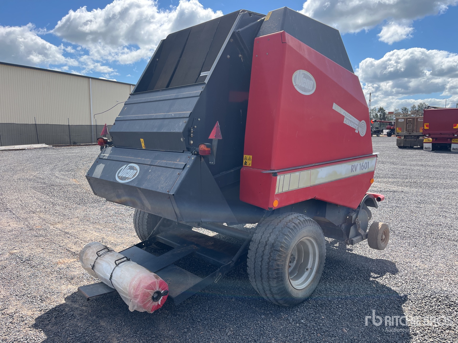 2010 Vicon RV1601