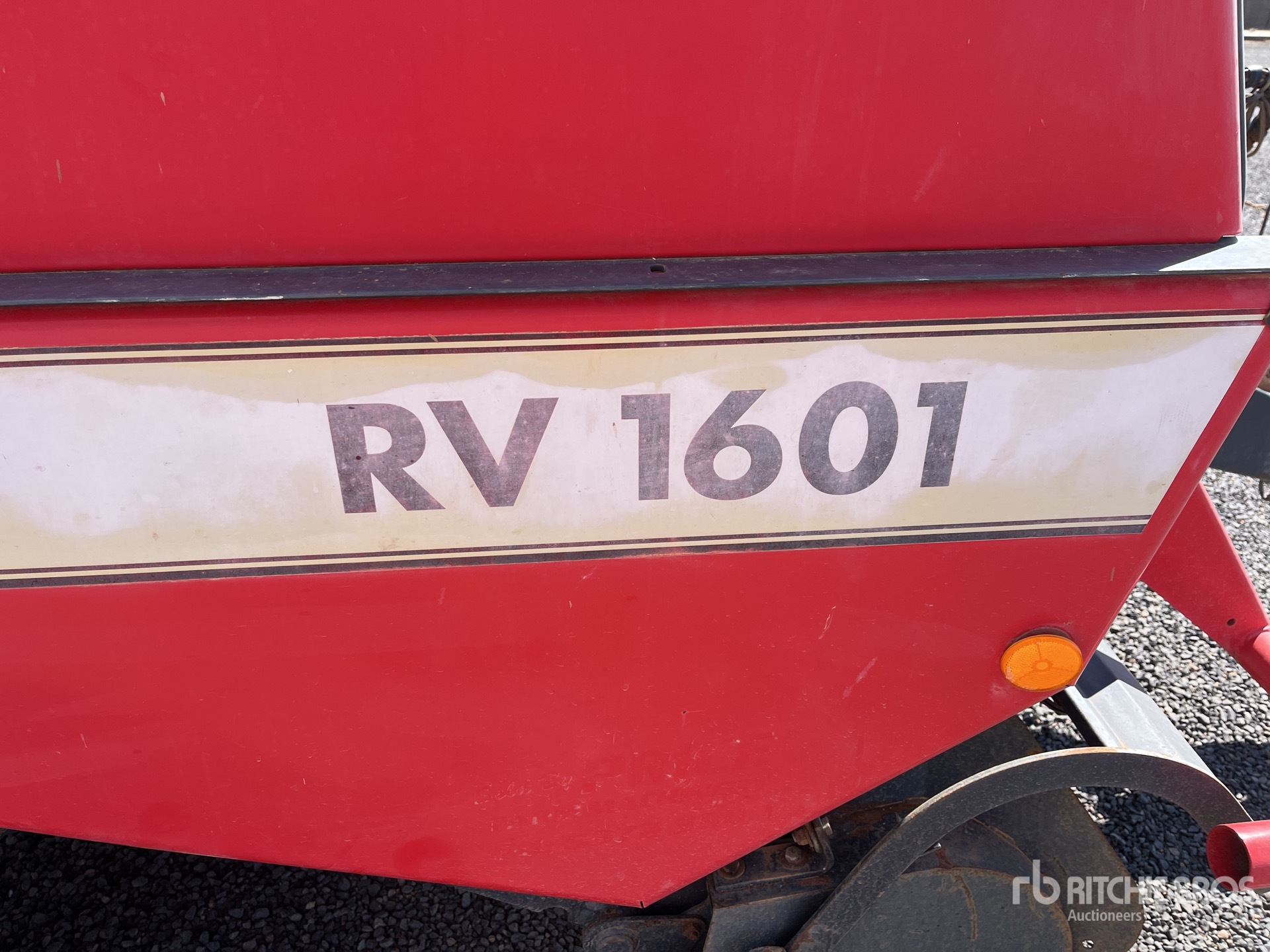 2010 Vicon RV1601