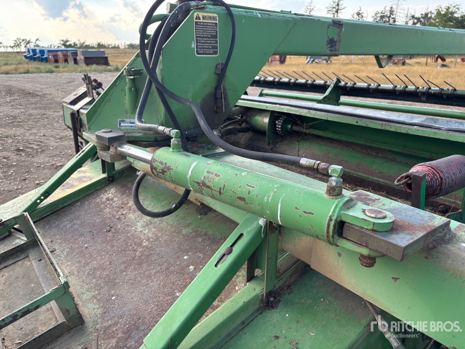 John Deere 240