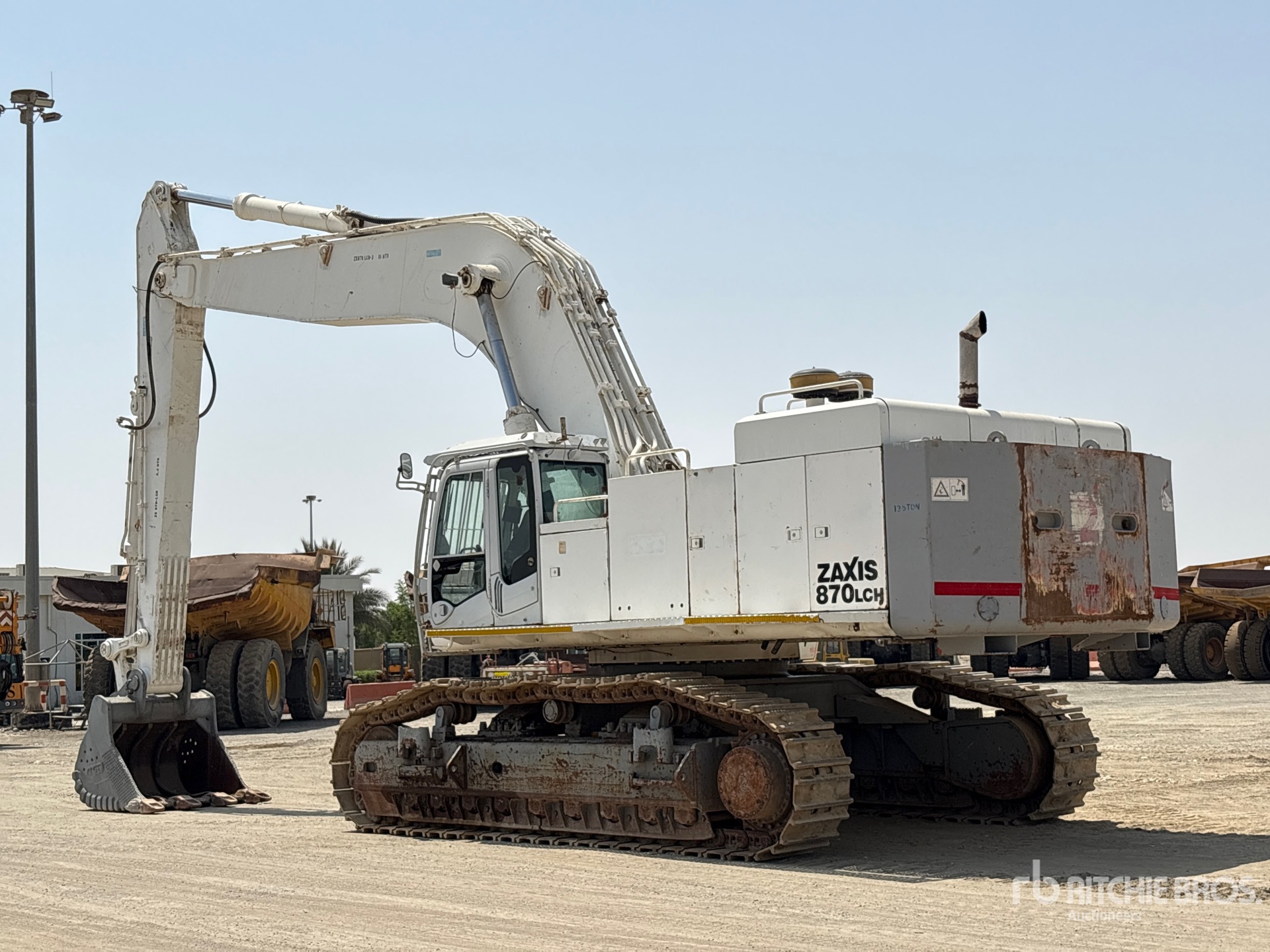 Hitachi ZX870LCH