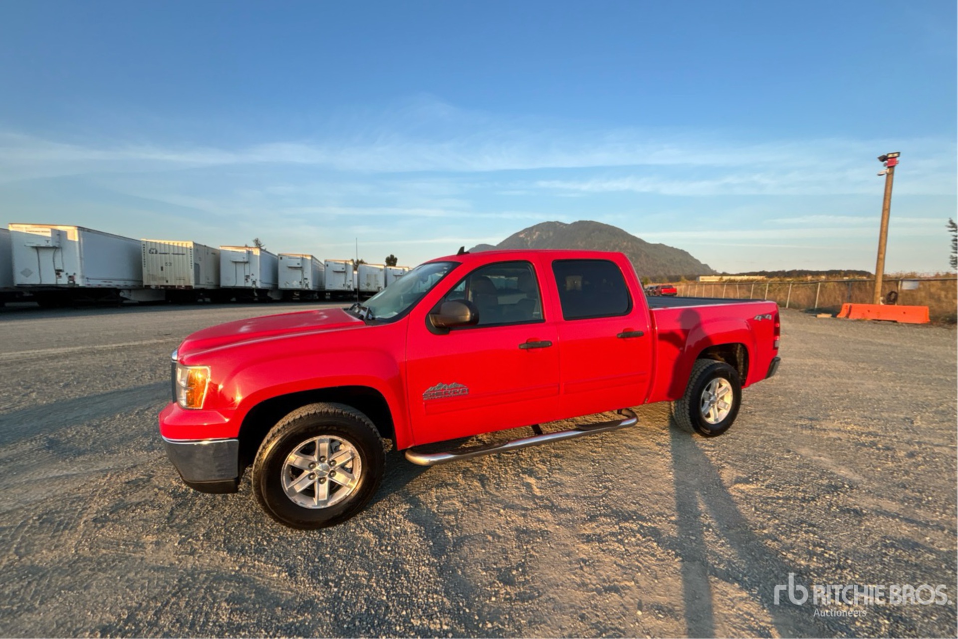 General Appearance with Picture, Left Front Corner